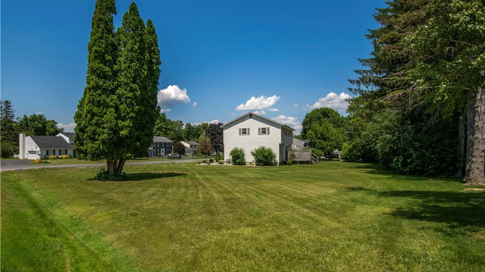 Property at 65 Woodberry Road, New Hartford, NY 13413 6