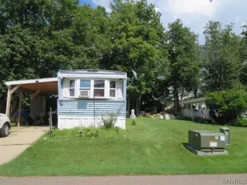 Property at 18 Highridge, Hamburg, NY 14075