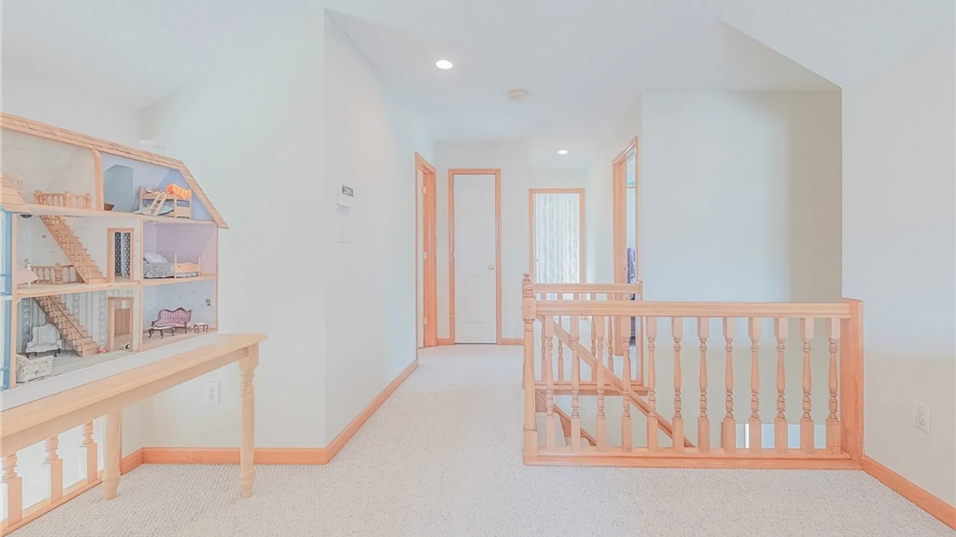 Property at 8 Sunset Creek Drive, West Seneca, NY 14224 16