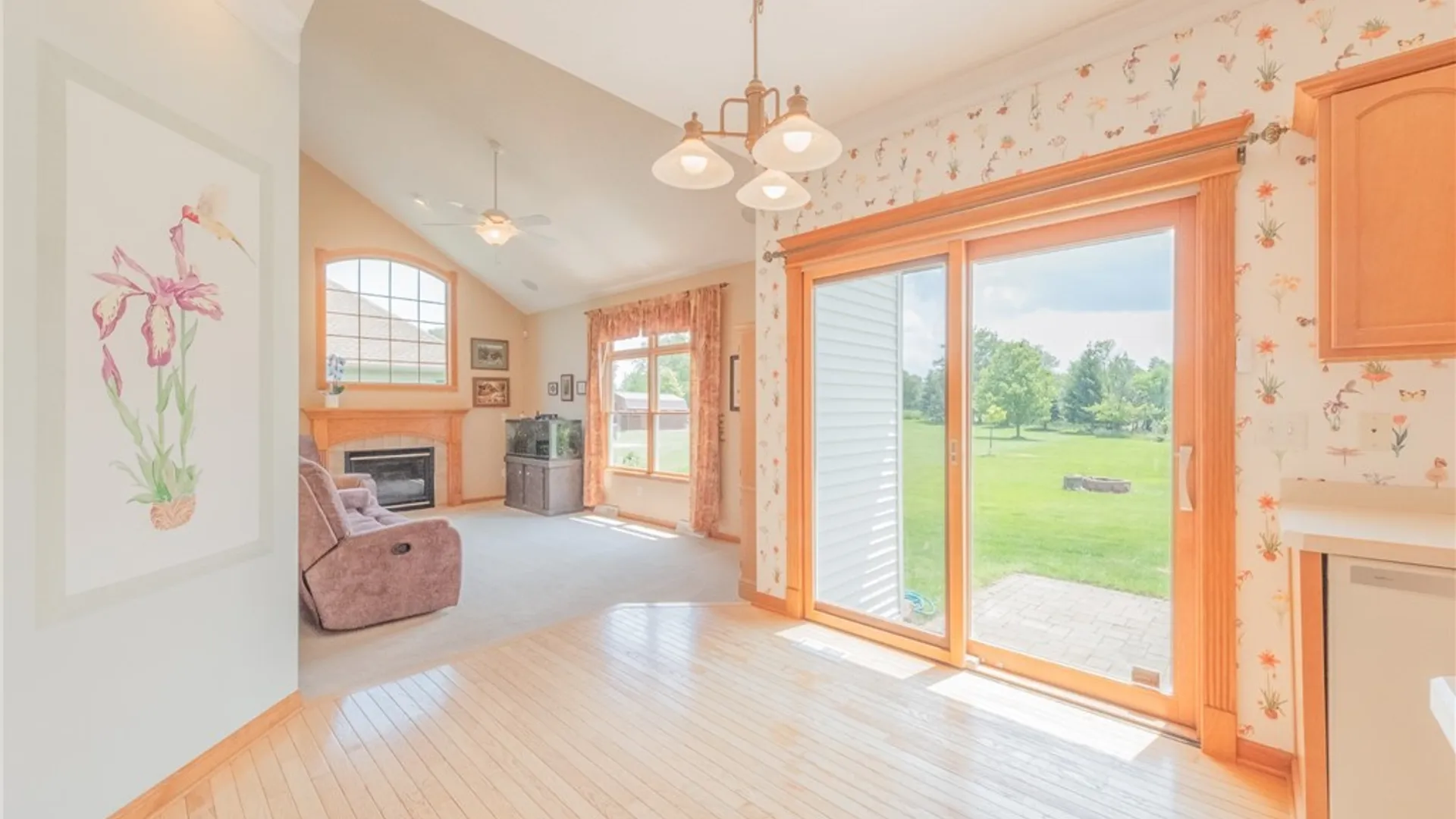 Property at 8 Sunset Creek Drive, West Seneca, NY 14224 8