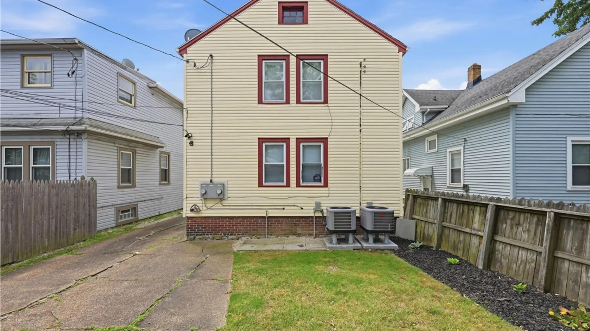Property at 218 Sanders Road, Buffalo, NY 14216 31