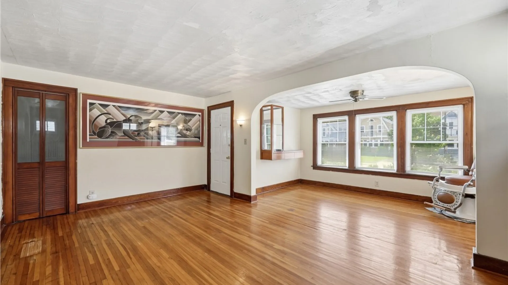 Property at 218 Sanders Road, Buffalo, NY 14216 5