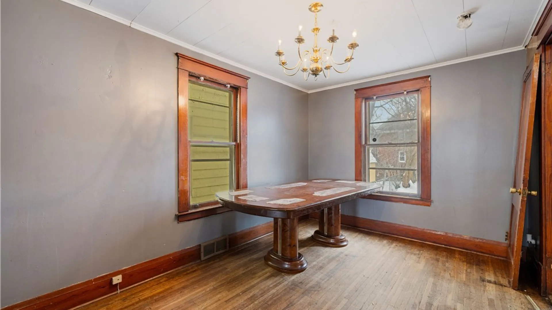 Property at 1703 Niagara Street, Niagara Falls, NY 14303 6