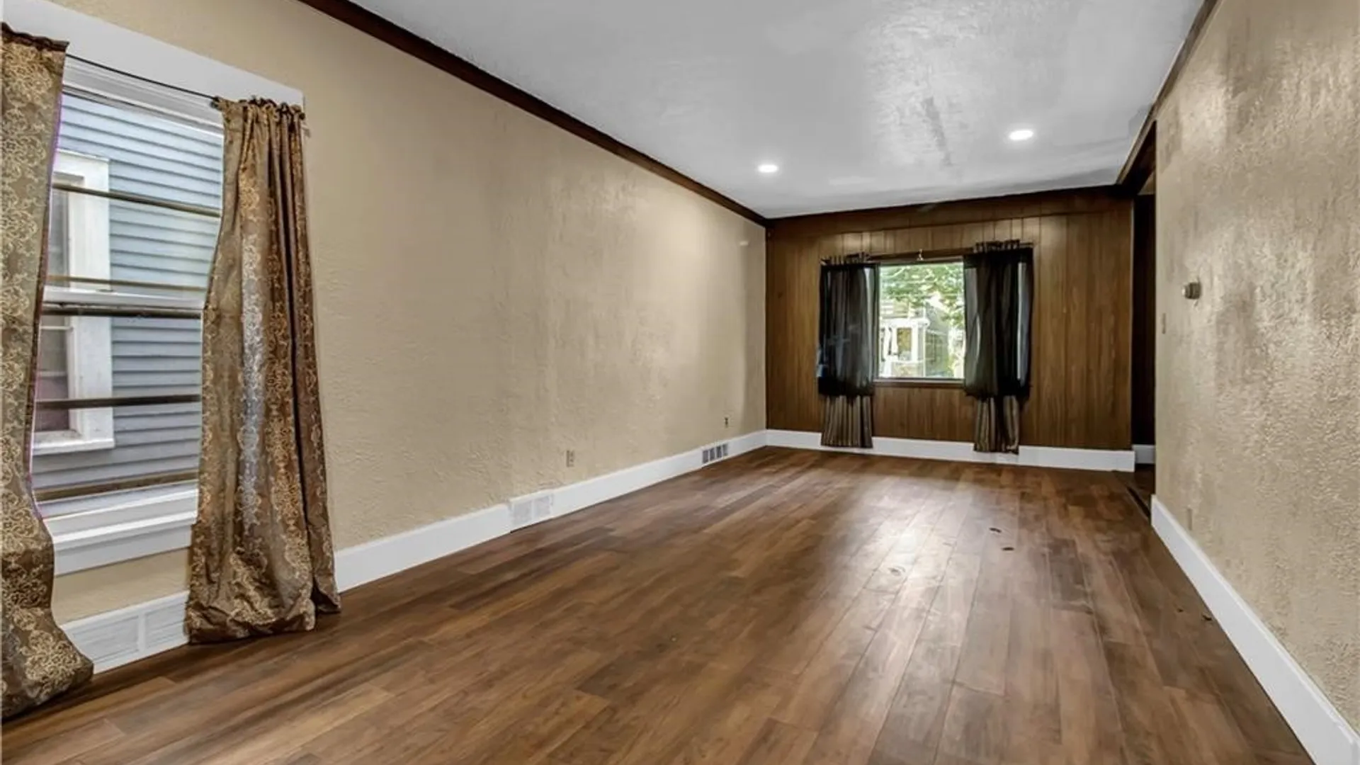 Property at 72 Remoleno Street, Buffalo, NY 14220 8