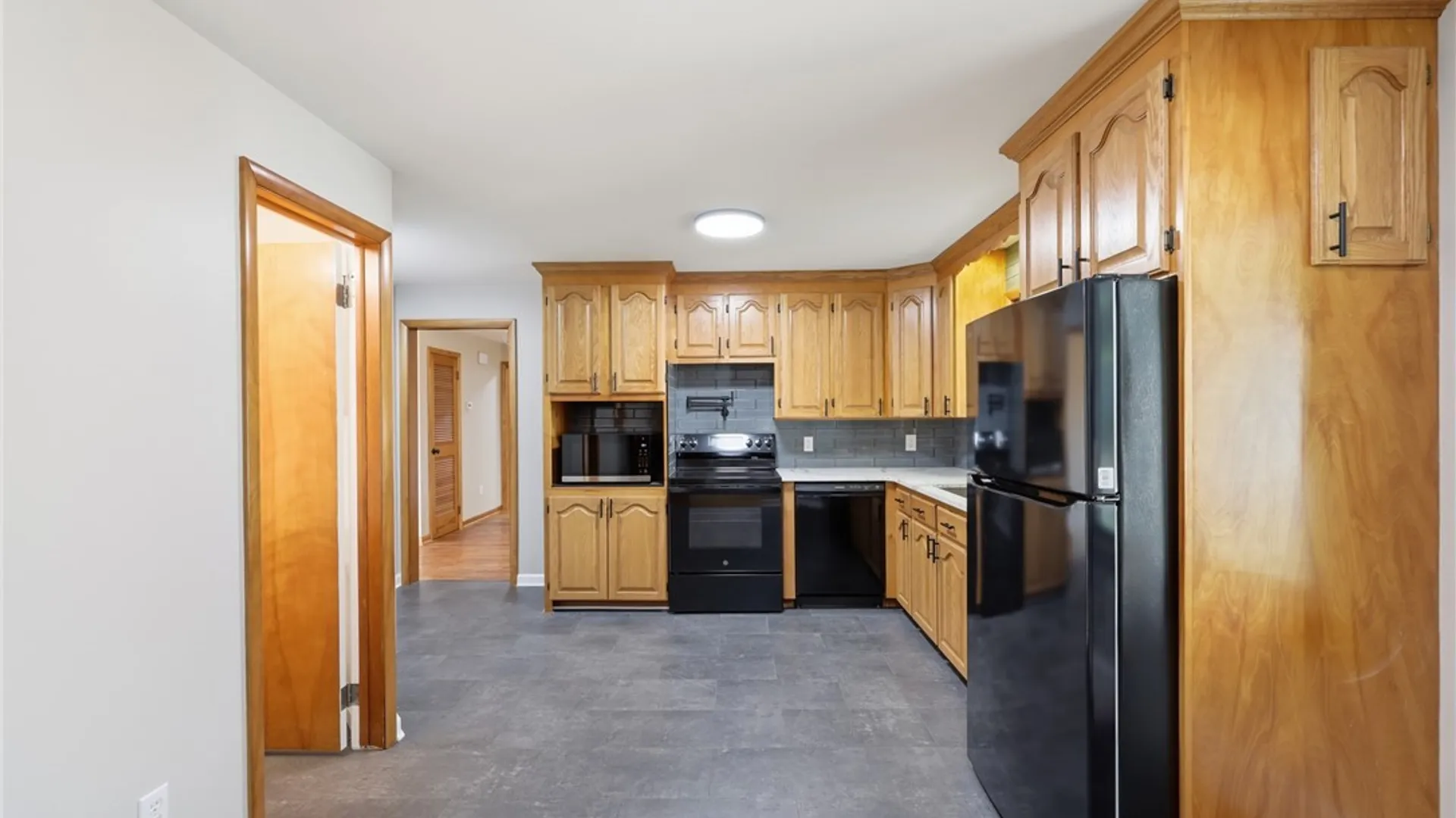 Property at 8117 State Road, Boston, NY 14075 5