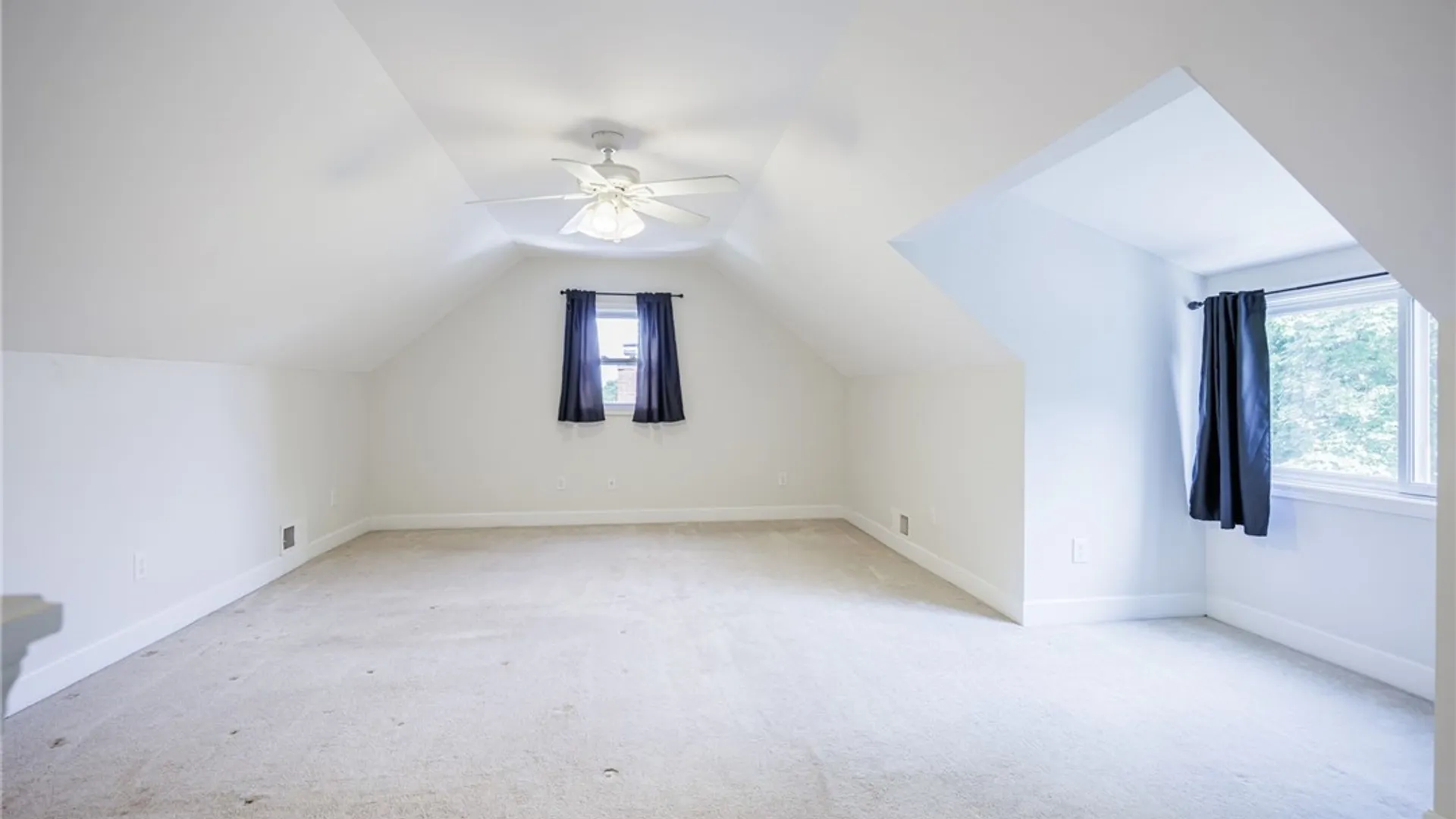 Property at 70 Highwood Road, Irondequoit, NY 14609 25