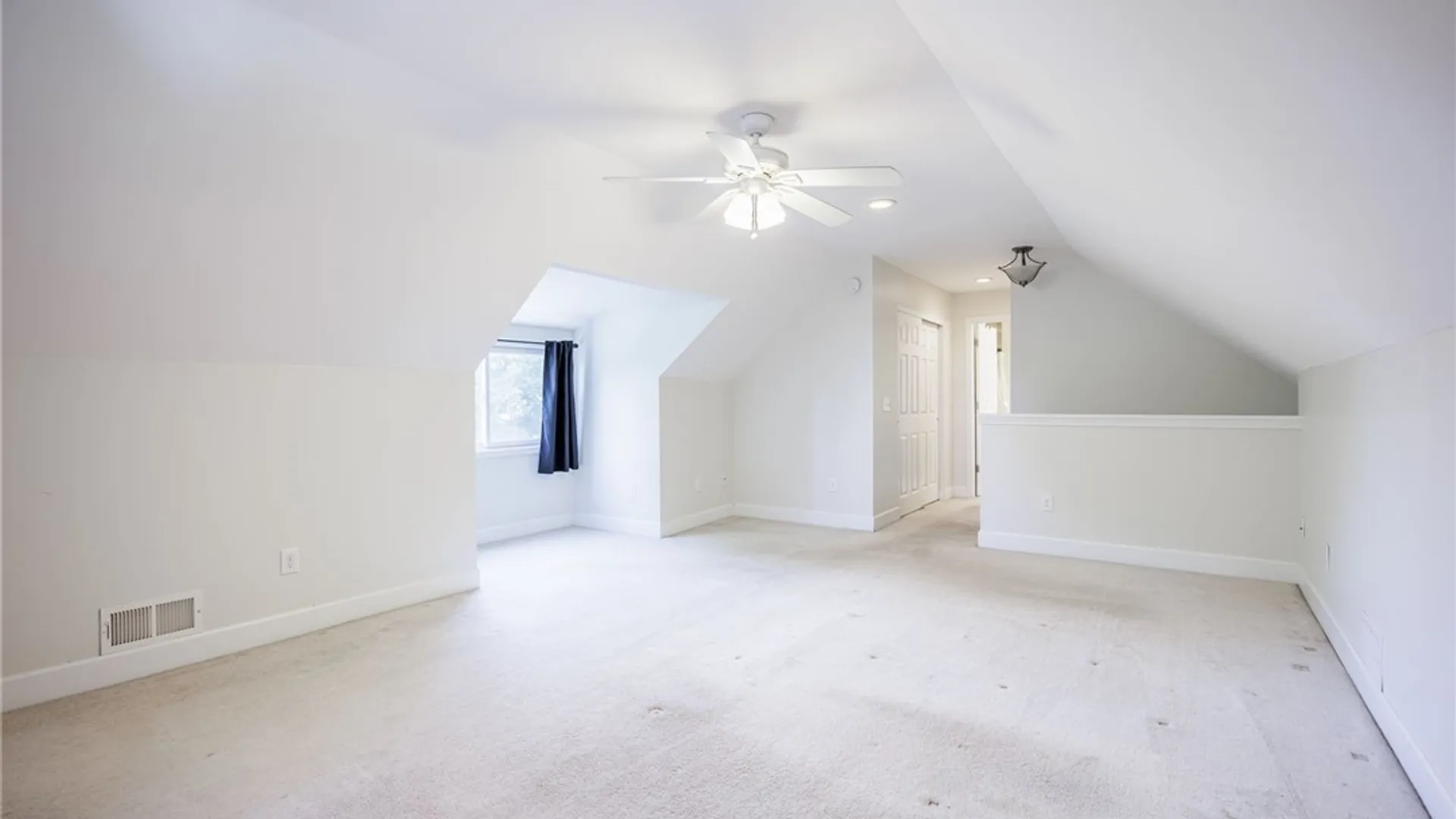 Property at 70 Highwood Road, Irondequoit, NY 14609 26
