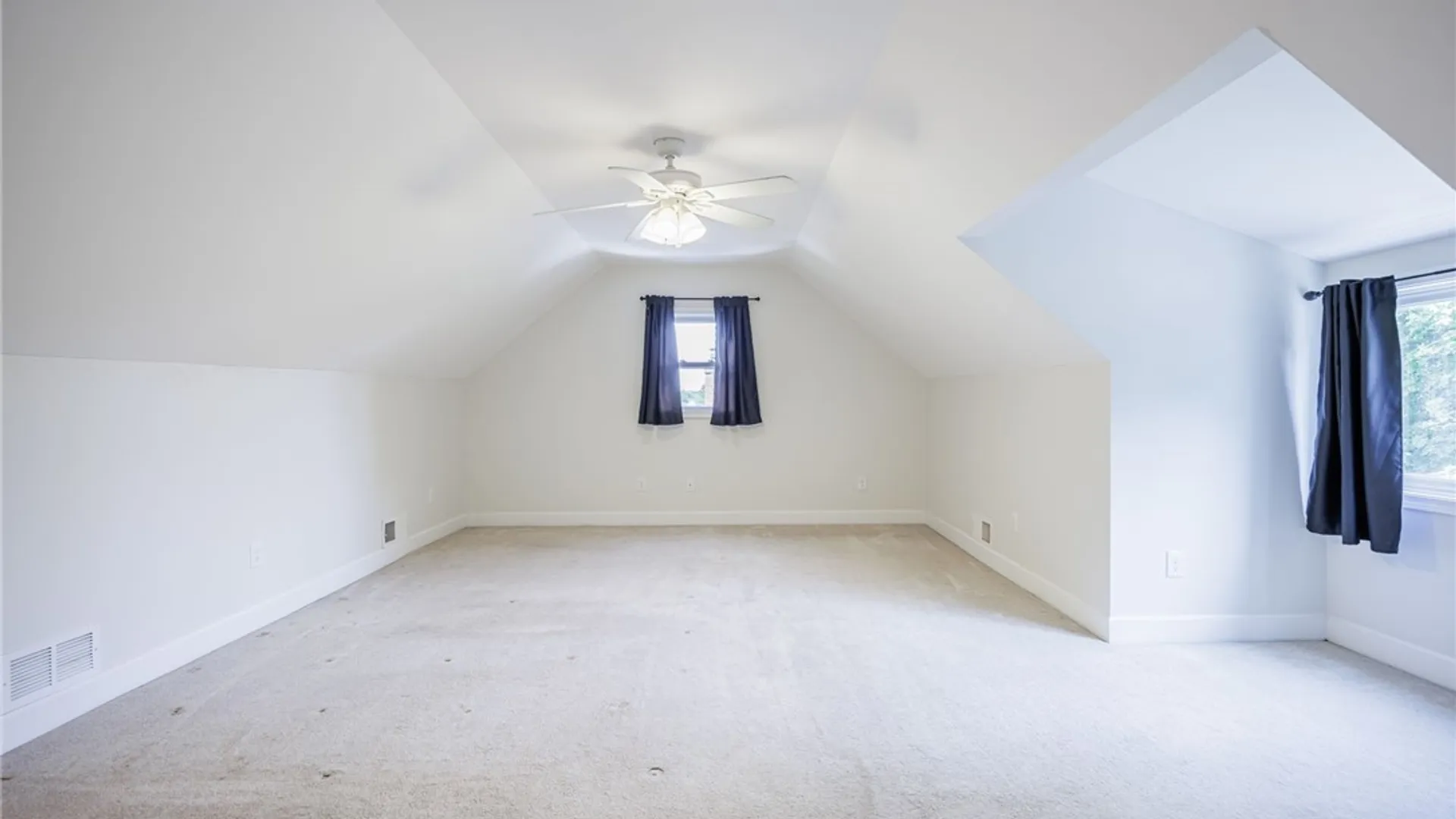 Property at 70 Highwood Road, Irondequoit, NY 14609 27