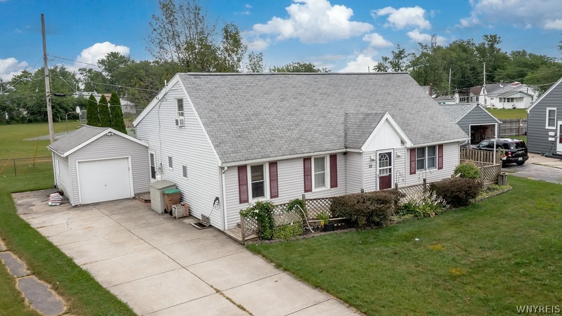 Property at 23 Cherry Lane, Cheektowaga, NY 14225 2