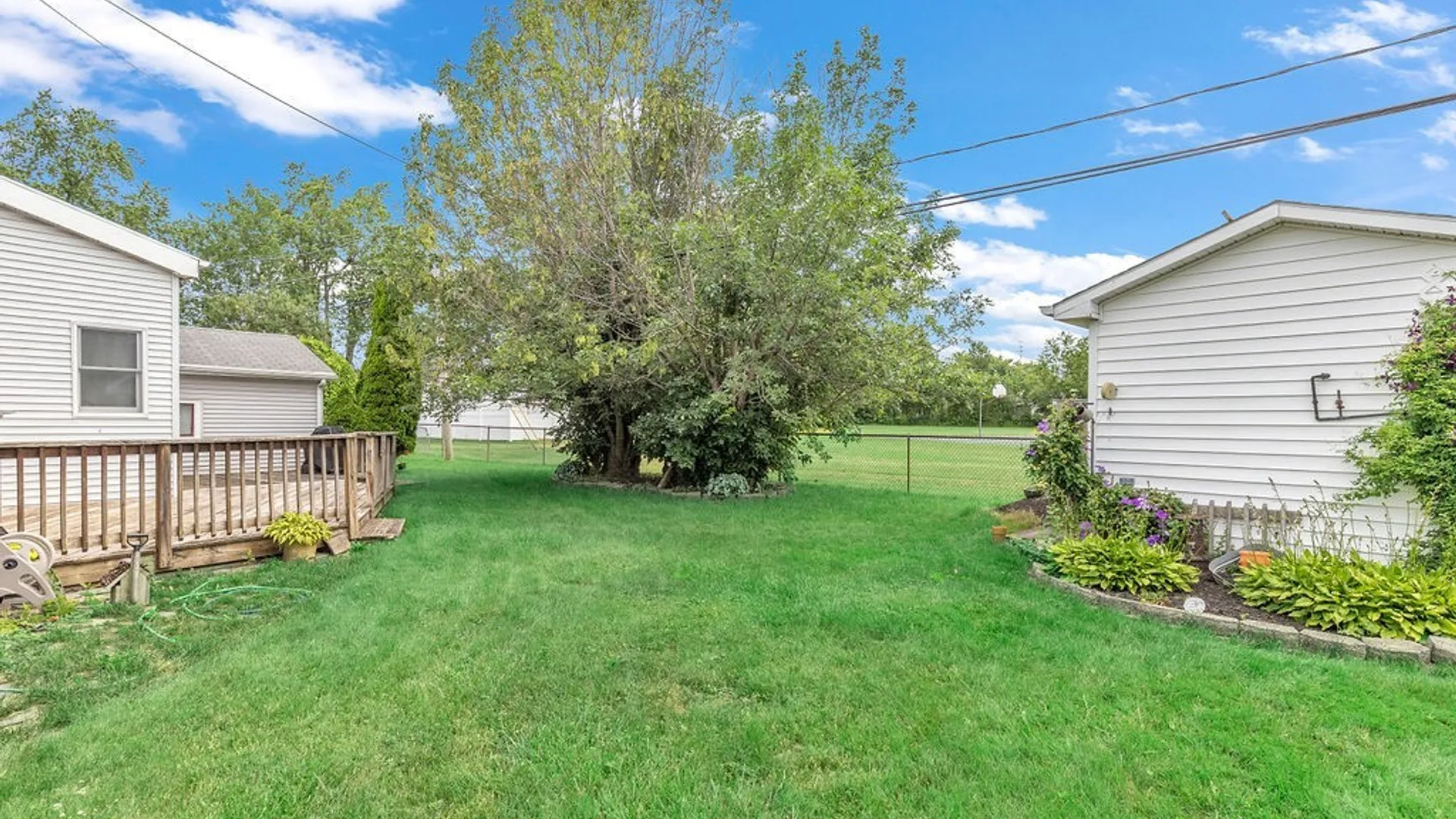 Property at 23 Cherry Lane, Cheektowaga, NY 14225 30