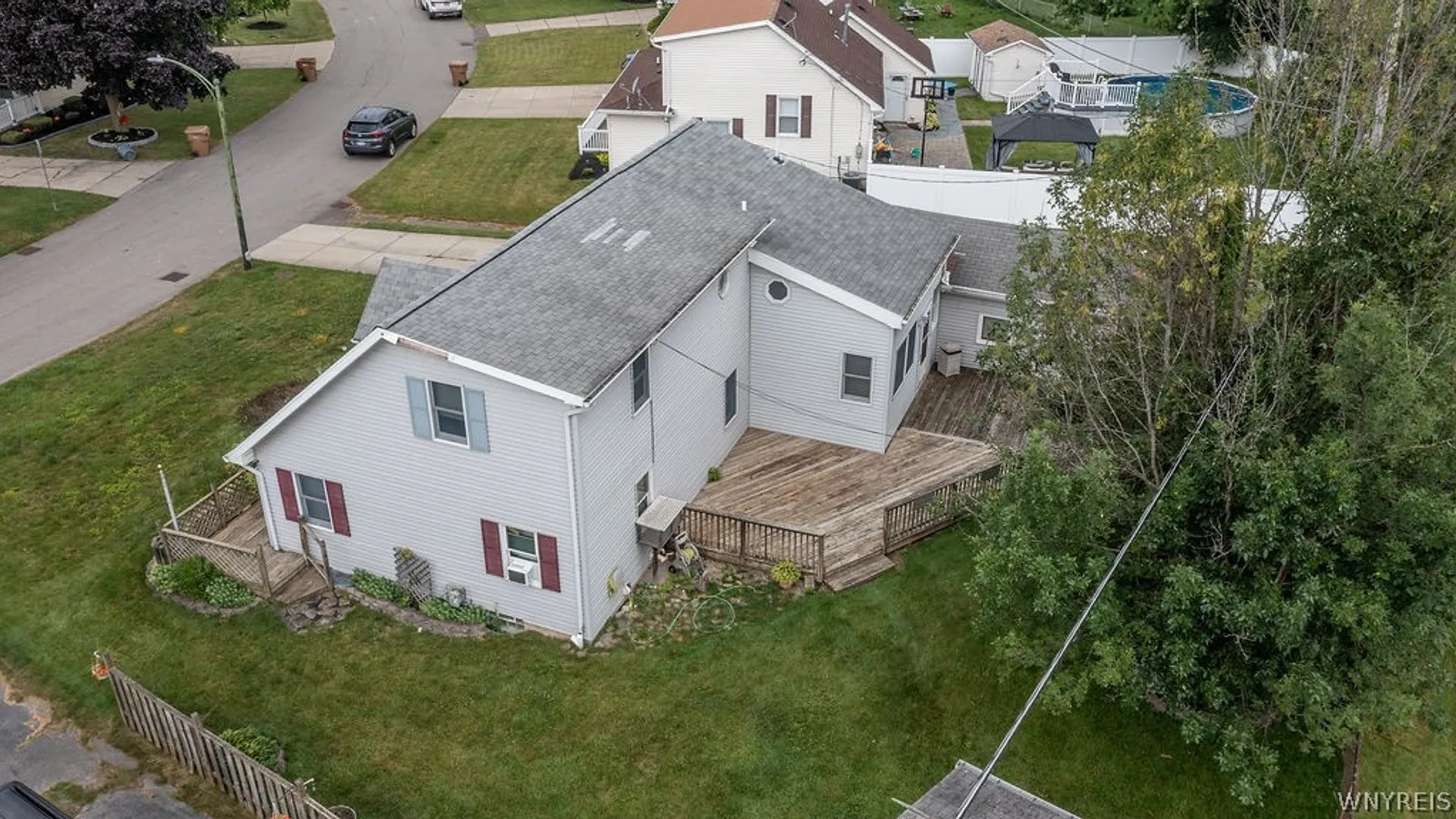 Property at 23 Cherry Lane, Cheektowaga, NY 14225 41