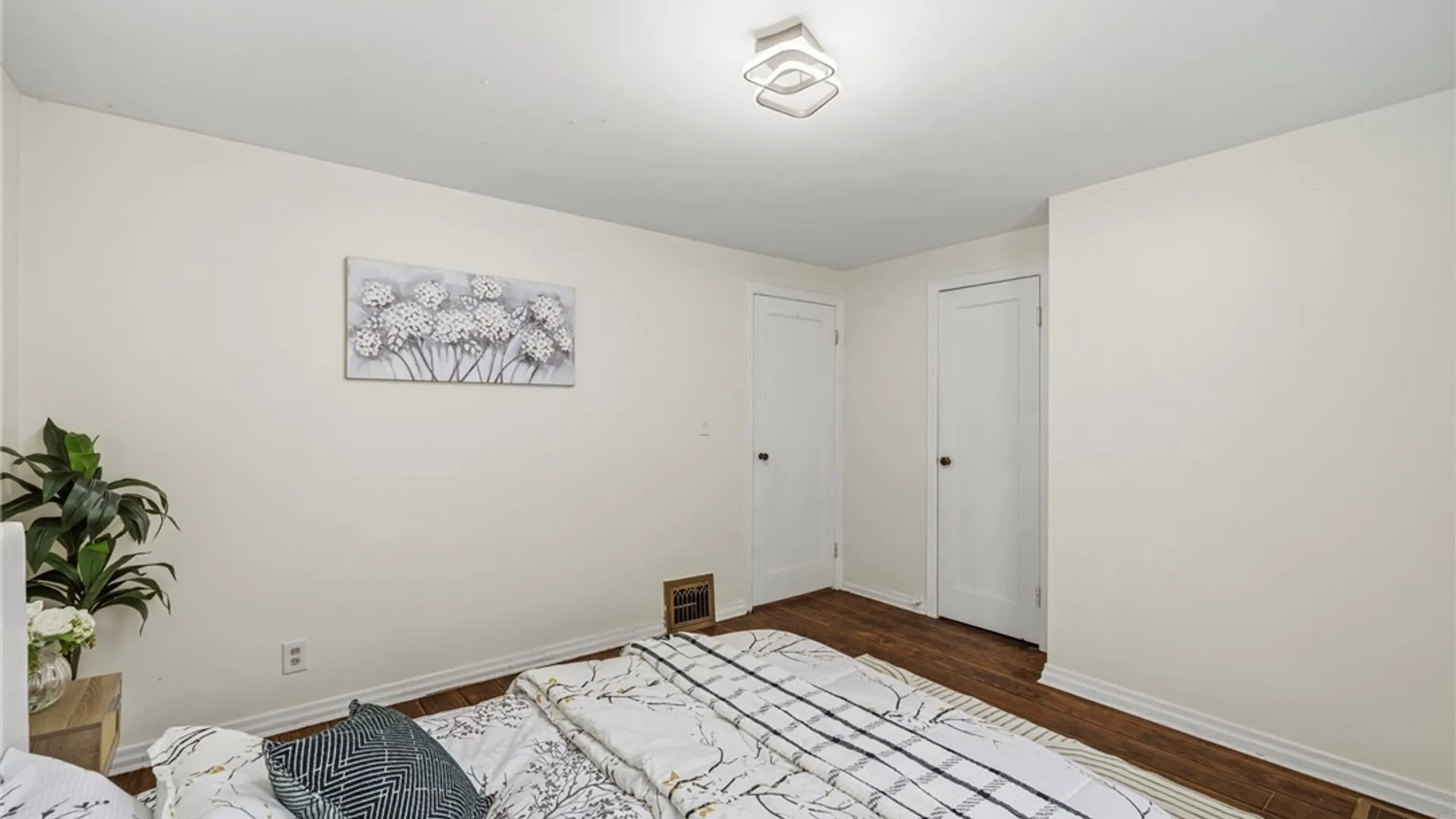 Property at 358 Hastings Avenue, Buffalo, NY 14215 15