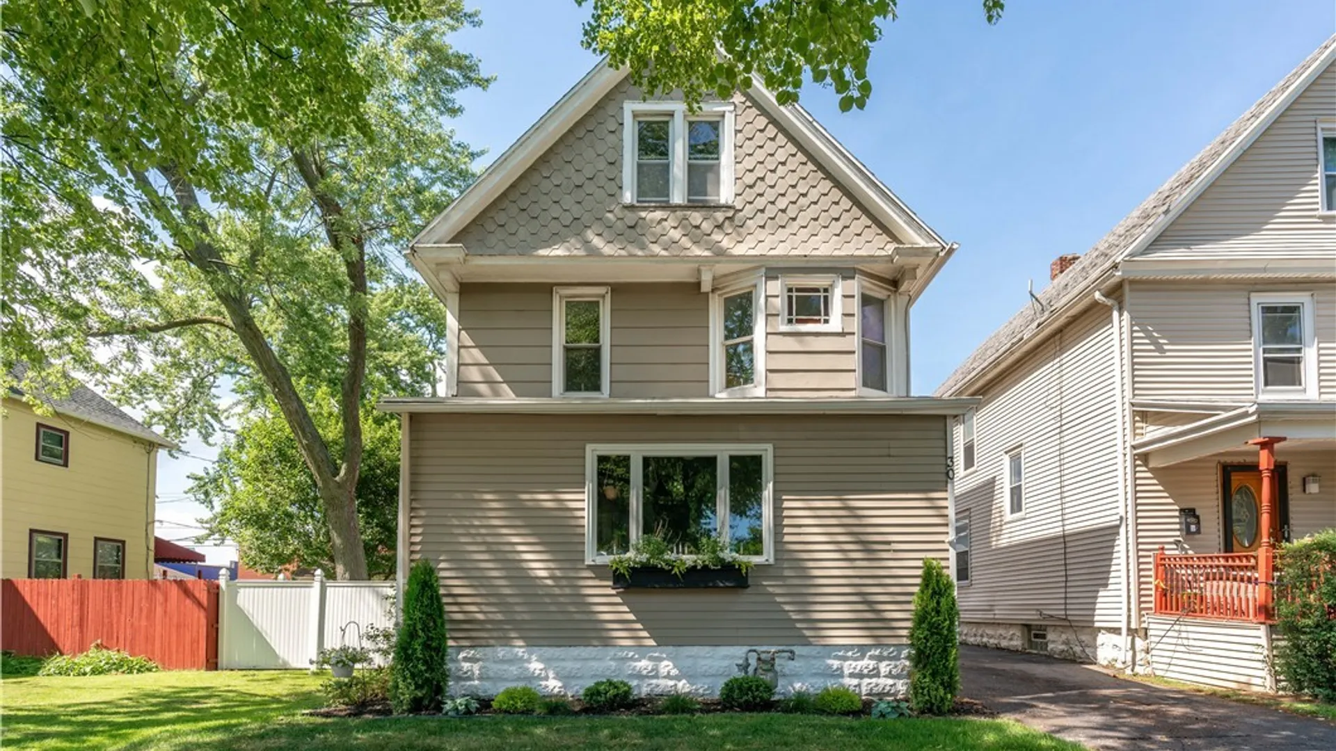 Property at 30 Villa Avenue, Buffalo, NY 14216 2