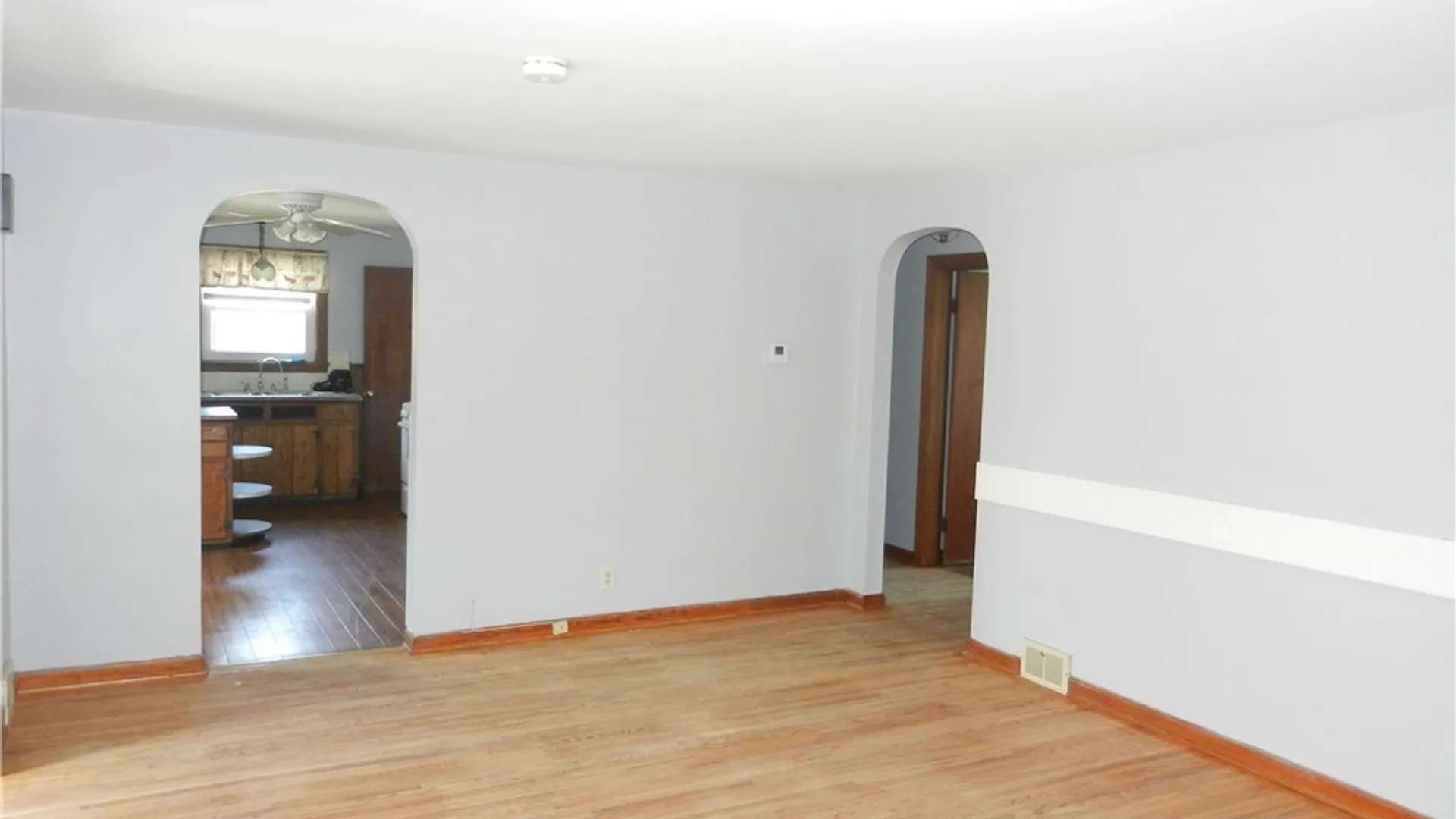Property at 133 Miller Ave Avenue, Hamburg, NY 14219 5