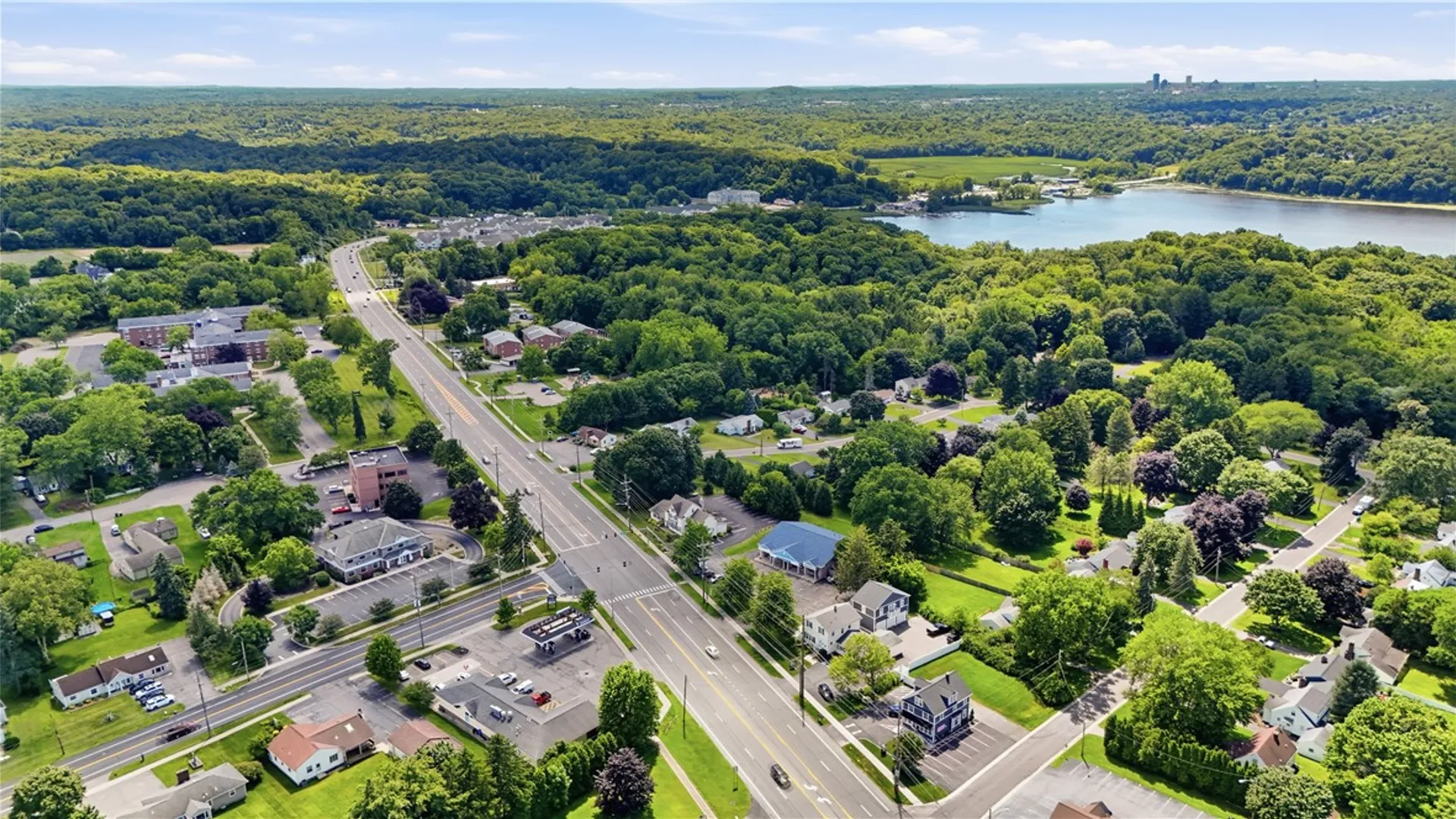 Property at 1633 Empire Boulevard, Penfield, NY 14580 17