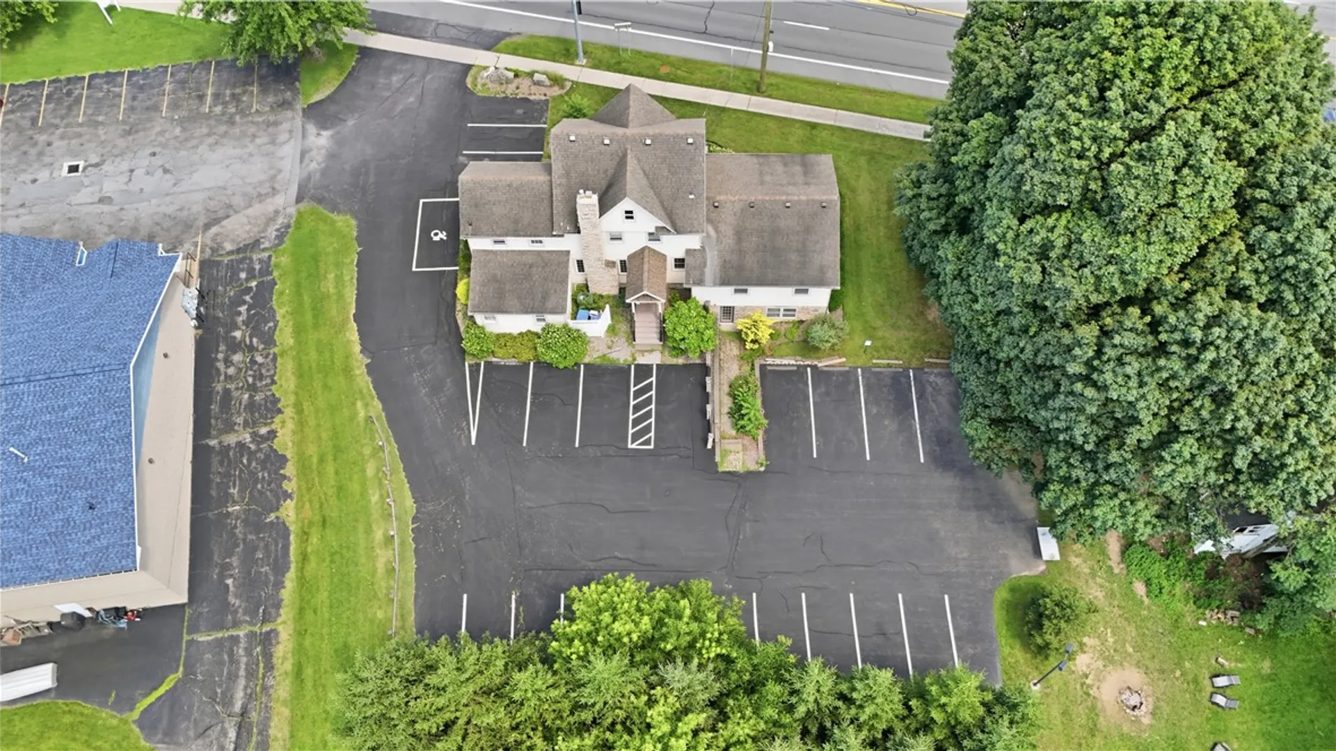 Property at 1633 Empire Boulevard, Penfield, NY 14580 11