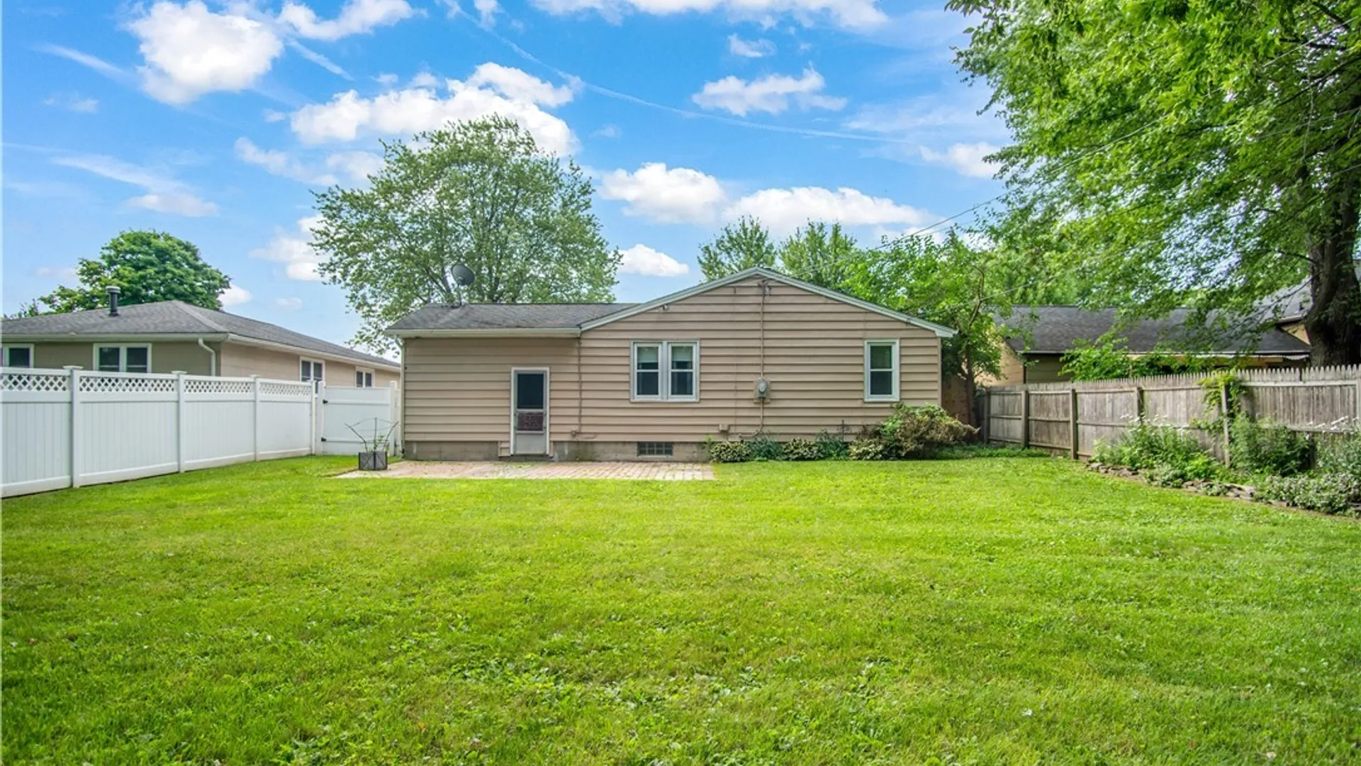 Property at 82 Bucyrus Drive, Amherst, NY 14228 35