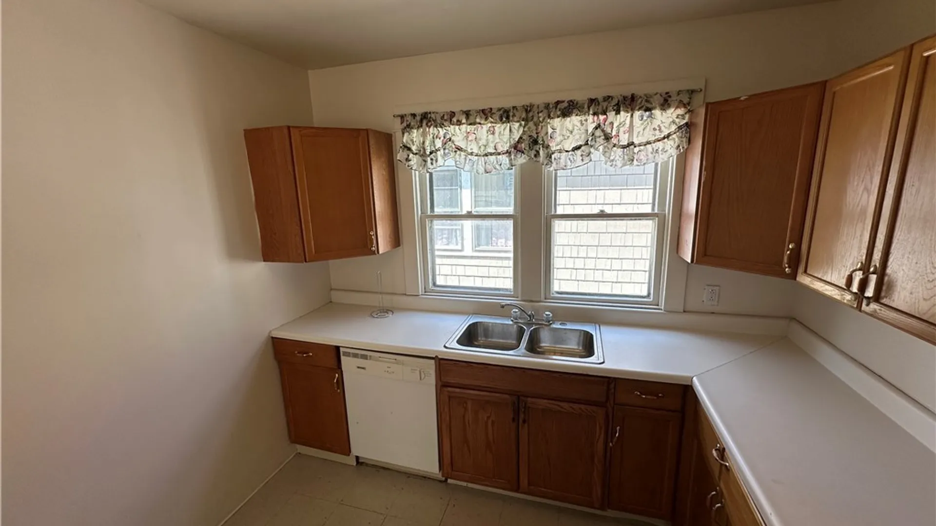Property at 394 Taunton Place, Buffalo, NY 14216 19