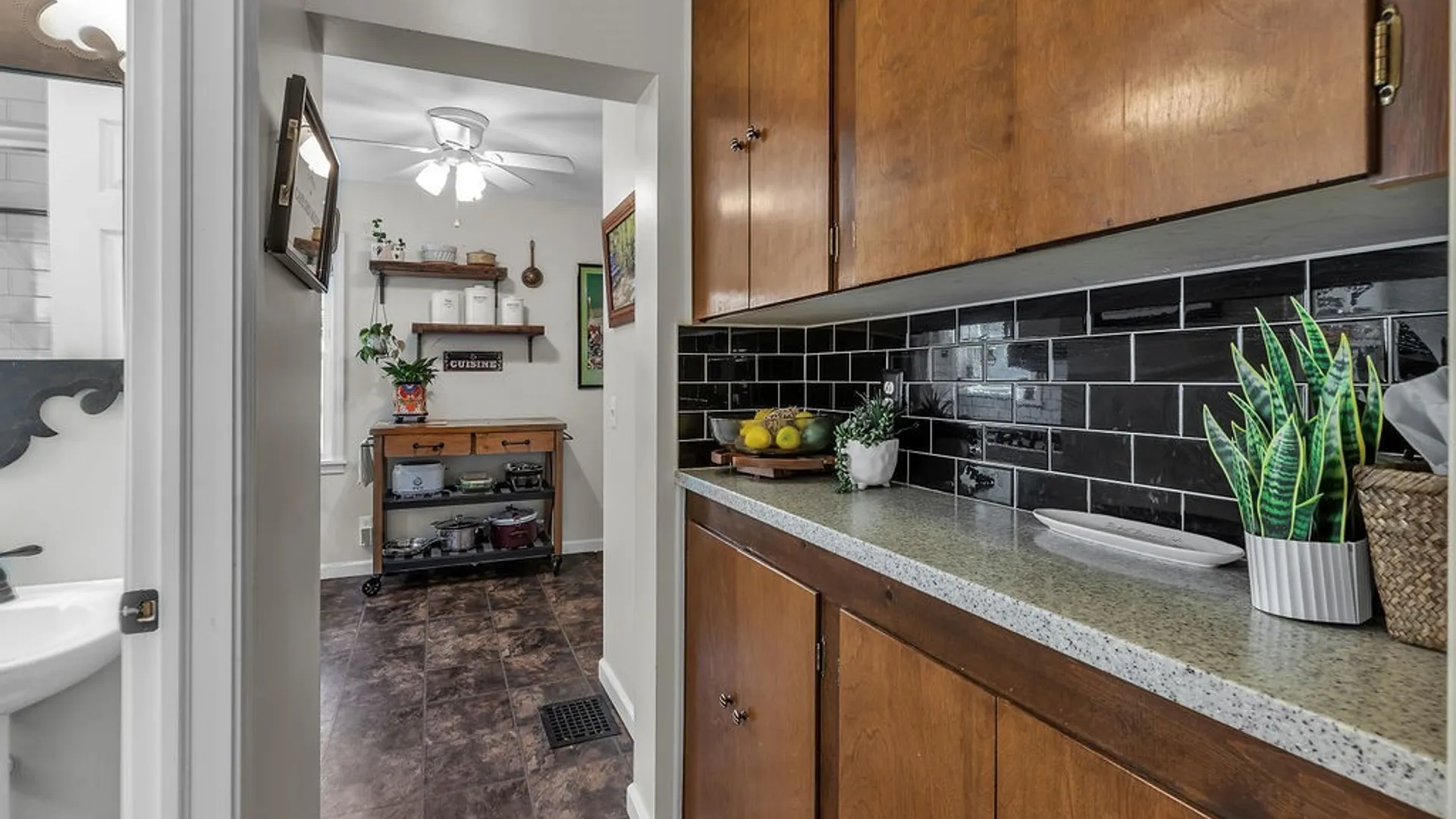 Property at 142 N Pearl Street, Buffalo, NY 14202 32