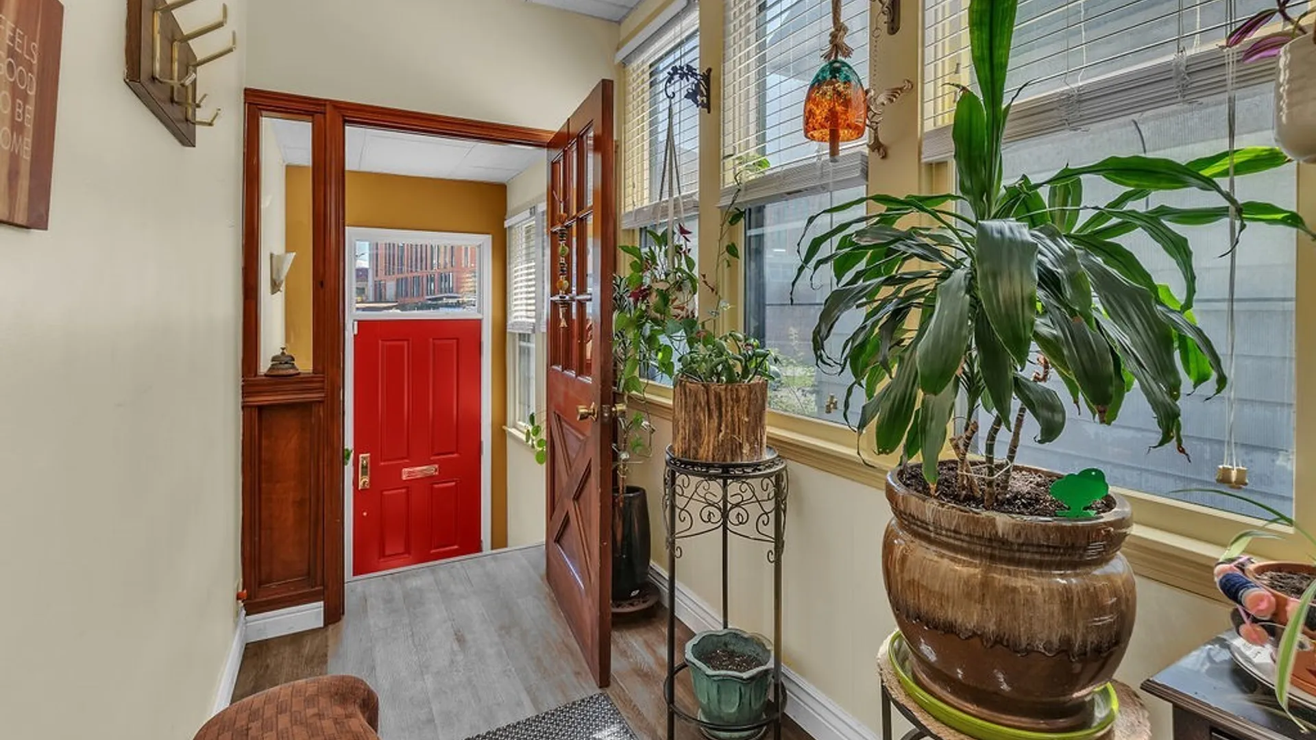 Property at 142 N Pearl Street, Buffalo, NY 14202 12