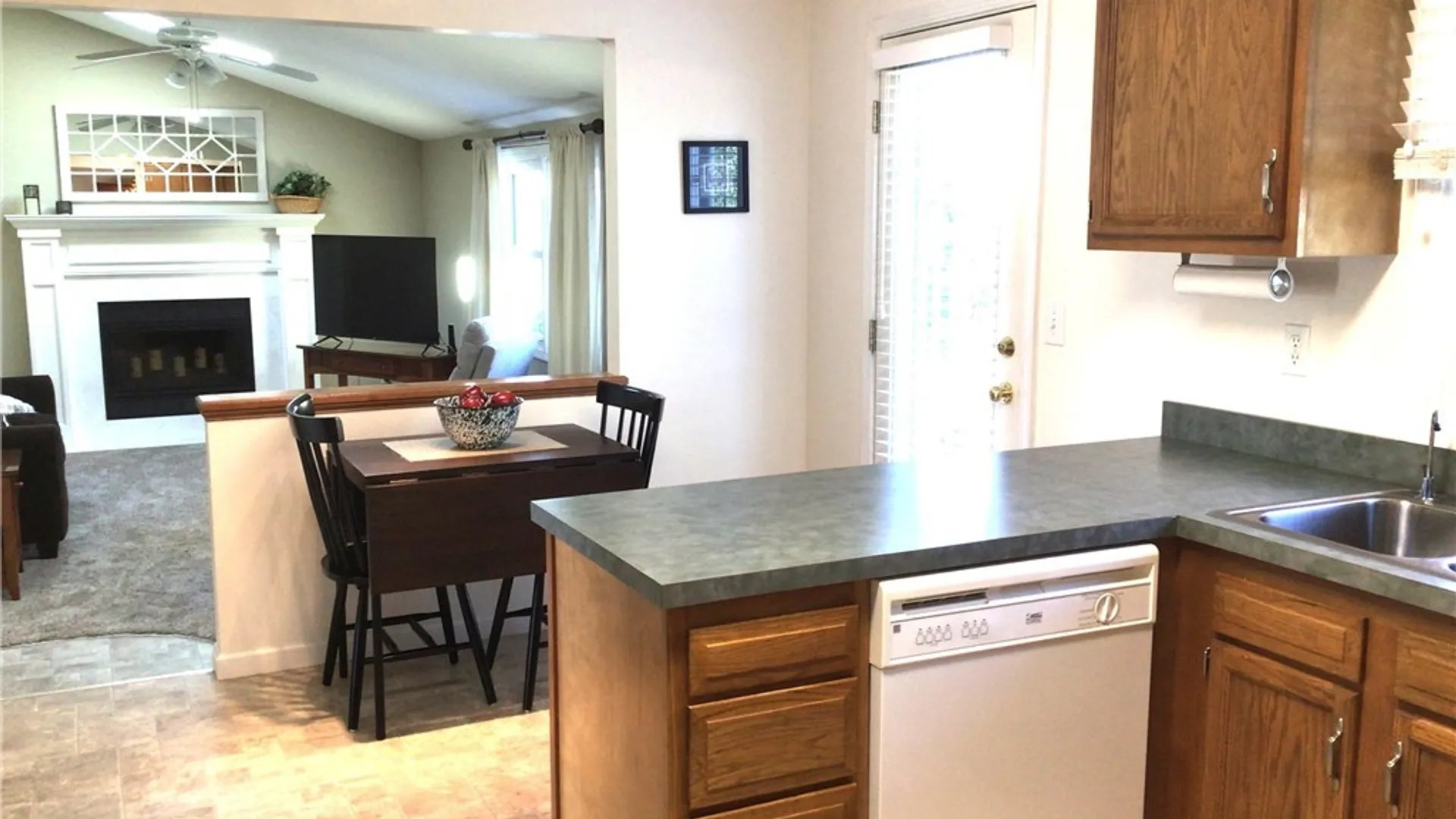 Property at 6377 Mayflower Lane, Hamburg, NY 14085 16
