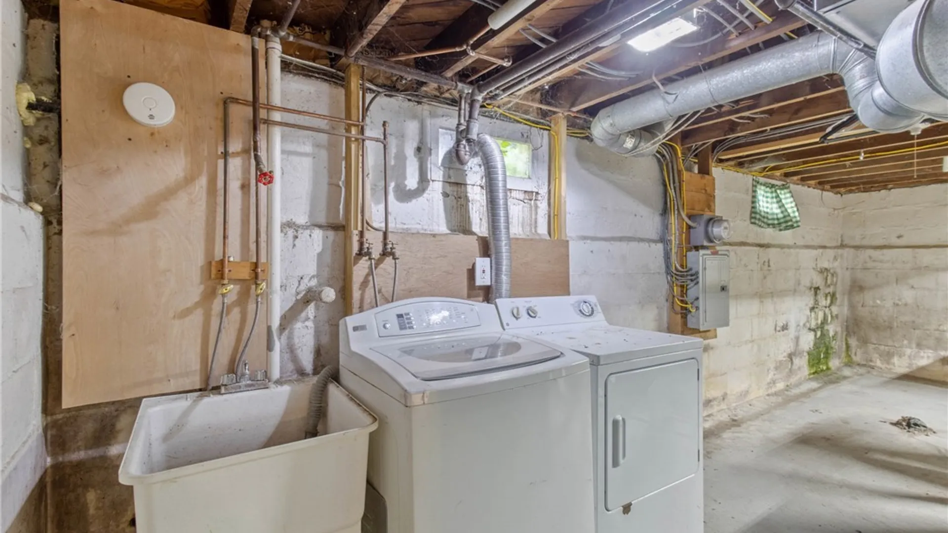 Property at 190 Conway Terrace, Oswego, NY 13126 22