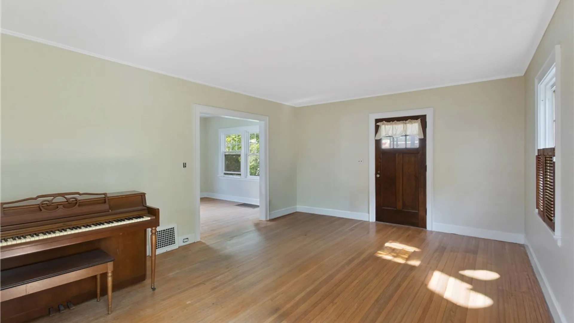 Property at 190 Conway Terrace, Oswego, NY 13126 5