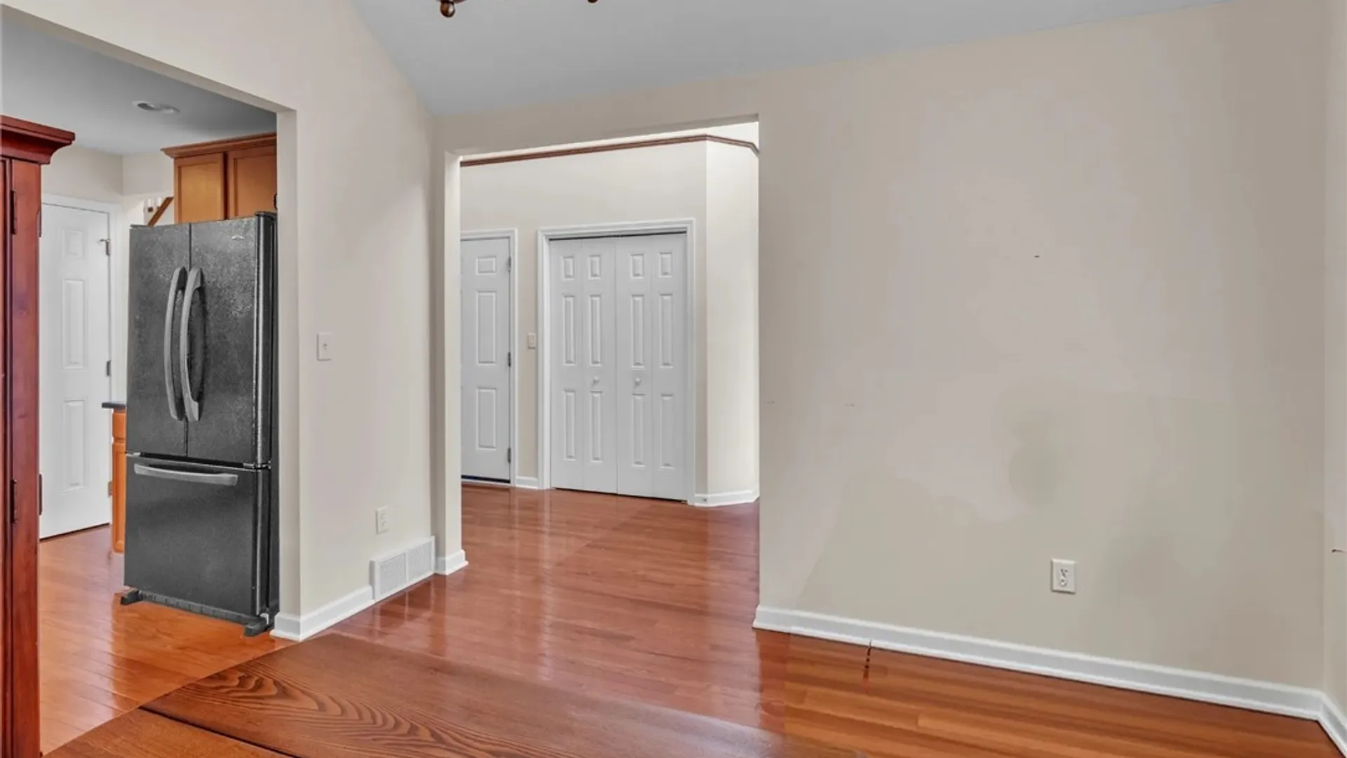 Property at 22 Forest Lake Drive, Wheatfield, NY 14120 13
