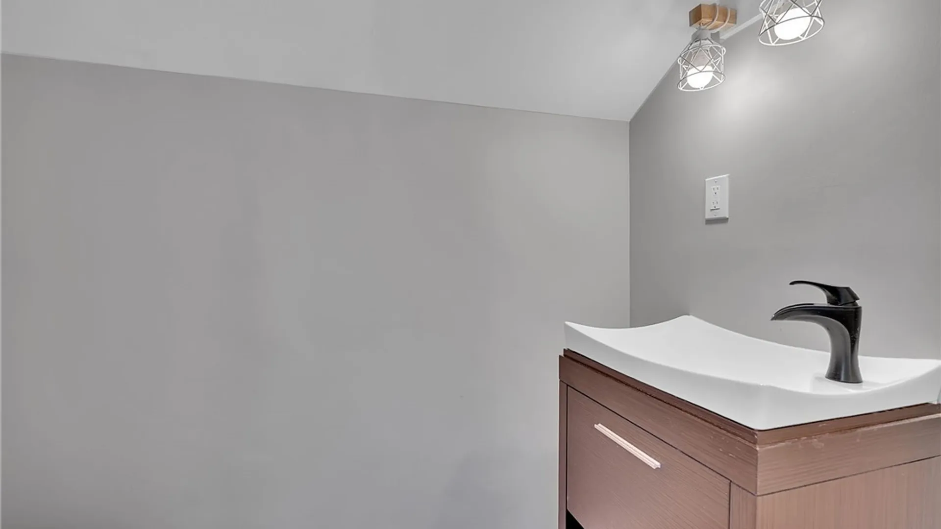 Property at 30 Whitney Place, Buffalo, NY 14201 27