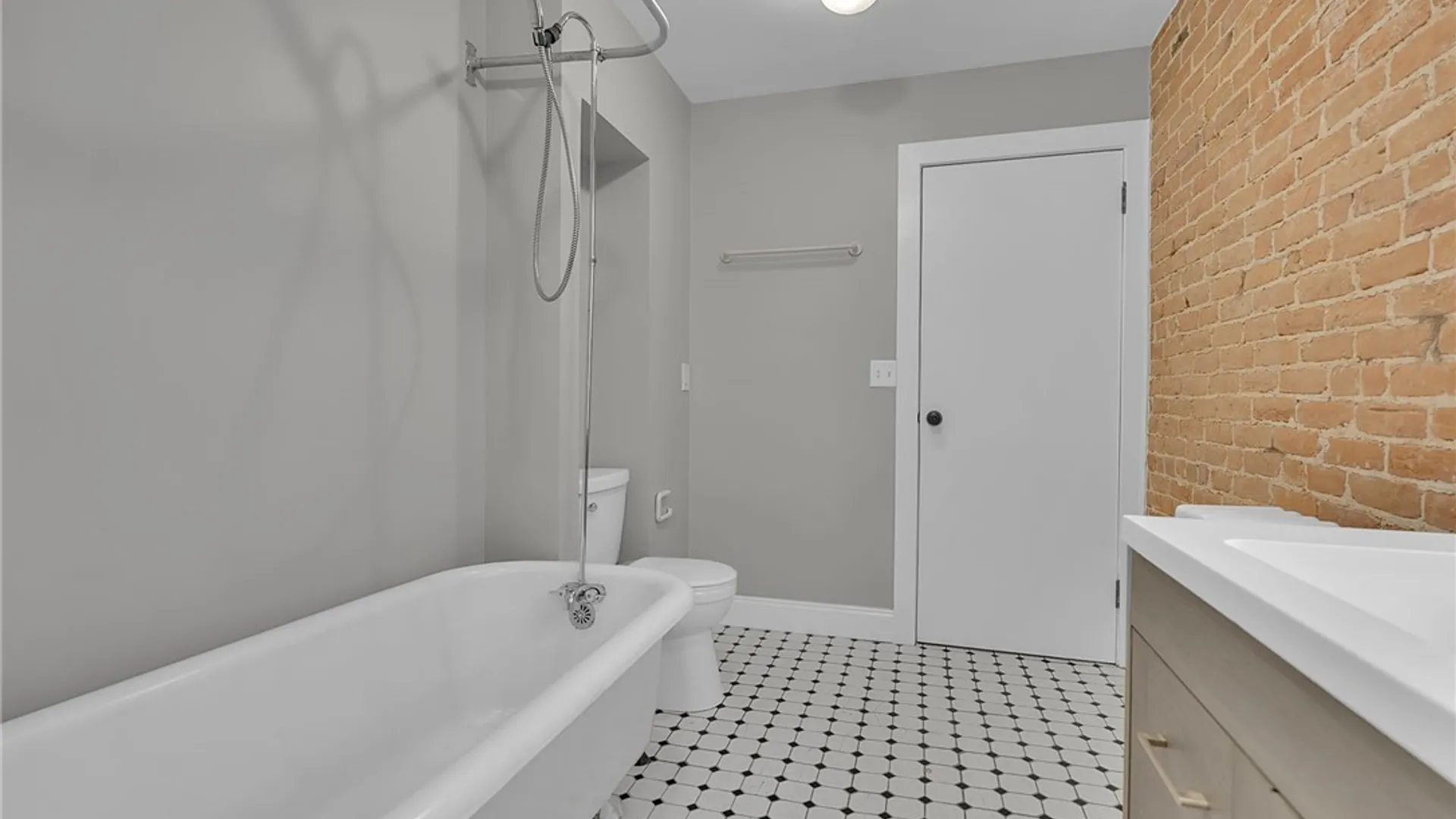Property at 30 Whitney Place, Buffalo, NY 14201 44