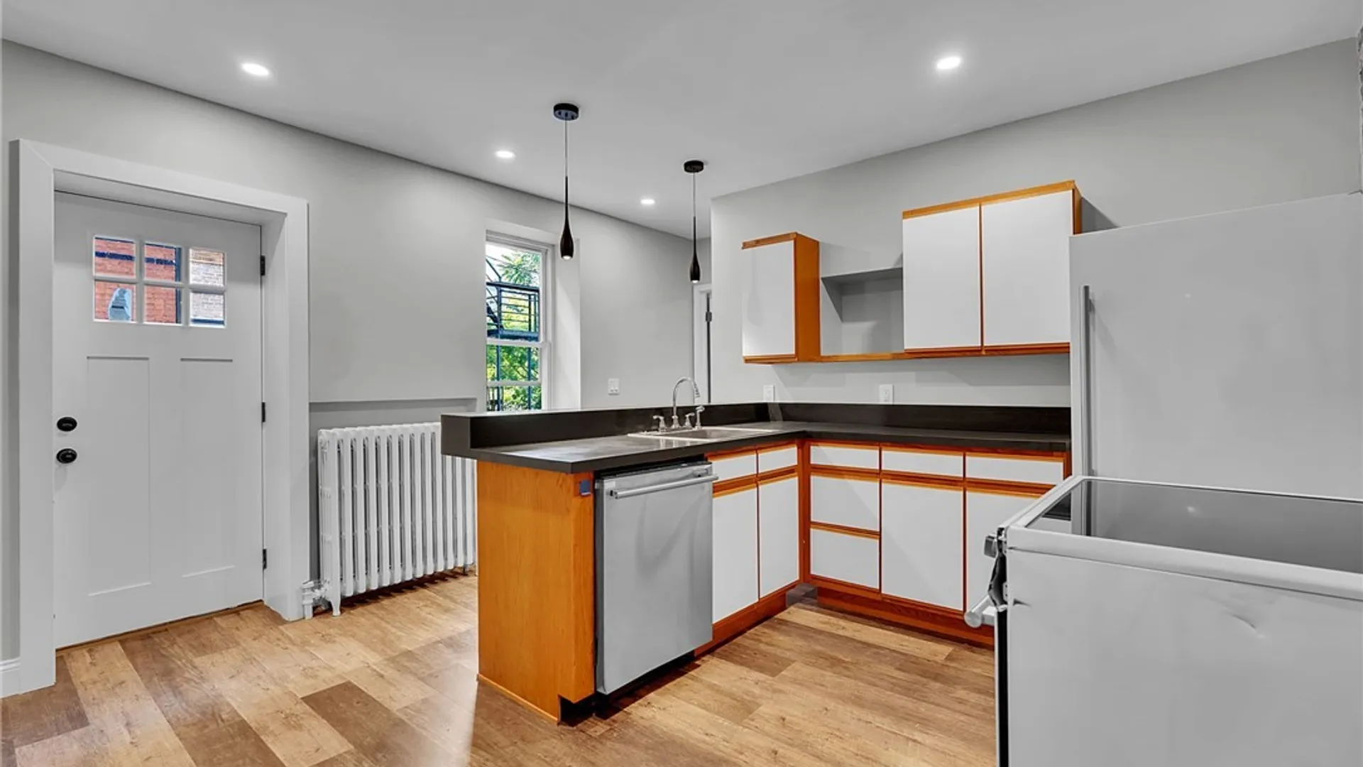 Property at 30 Whitney Place, Buffalo, NY 14201 45