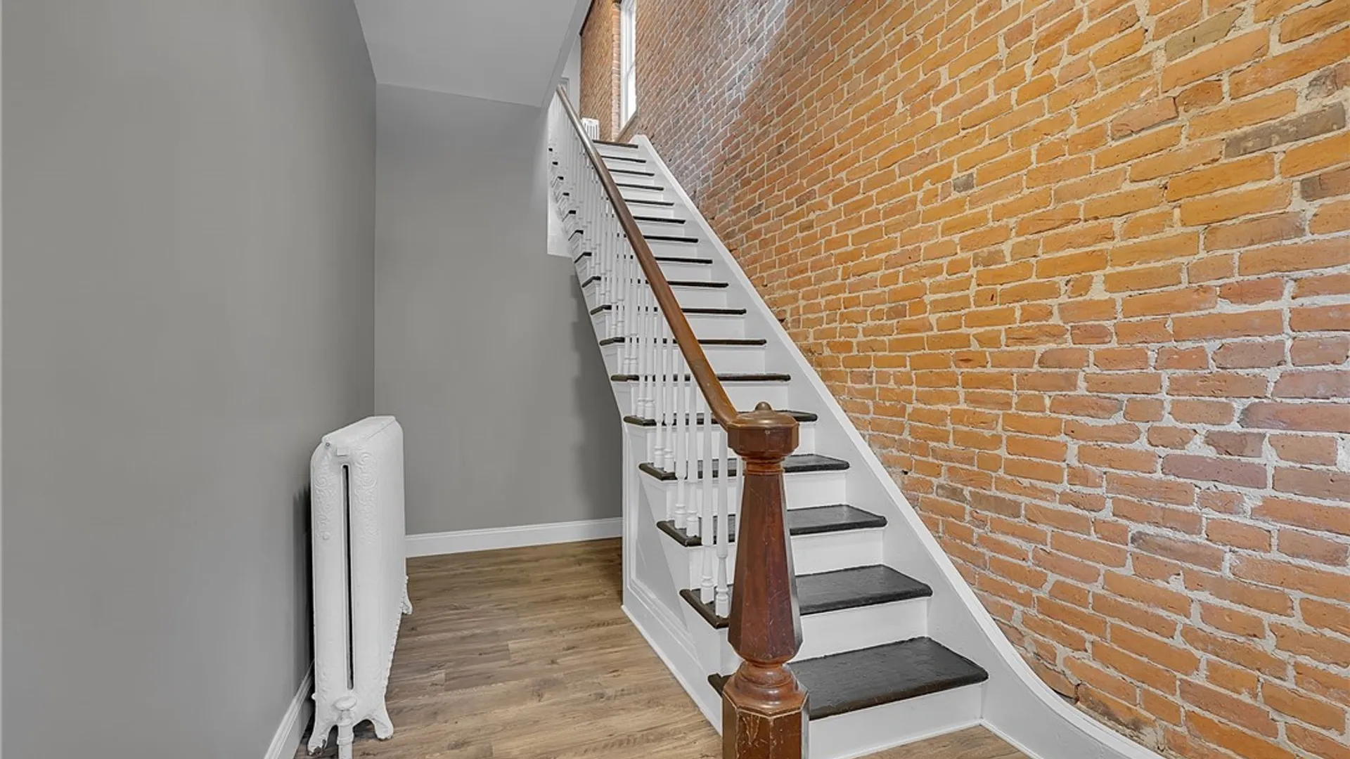 Property at 30 Whitney Place, Buffalo, NY 14201 8