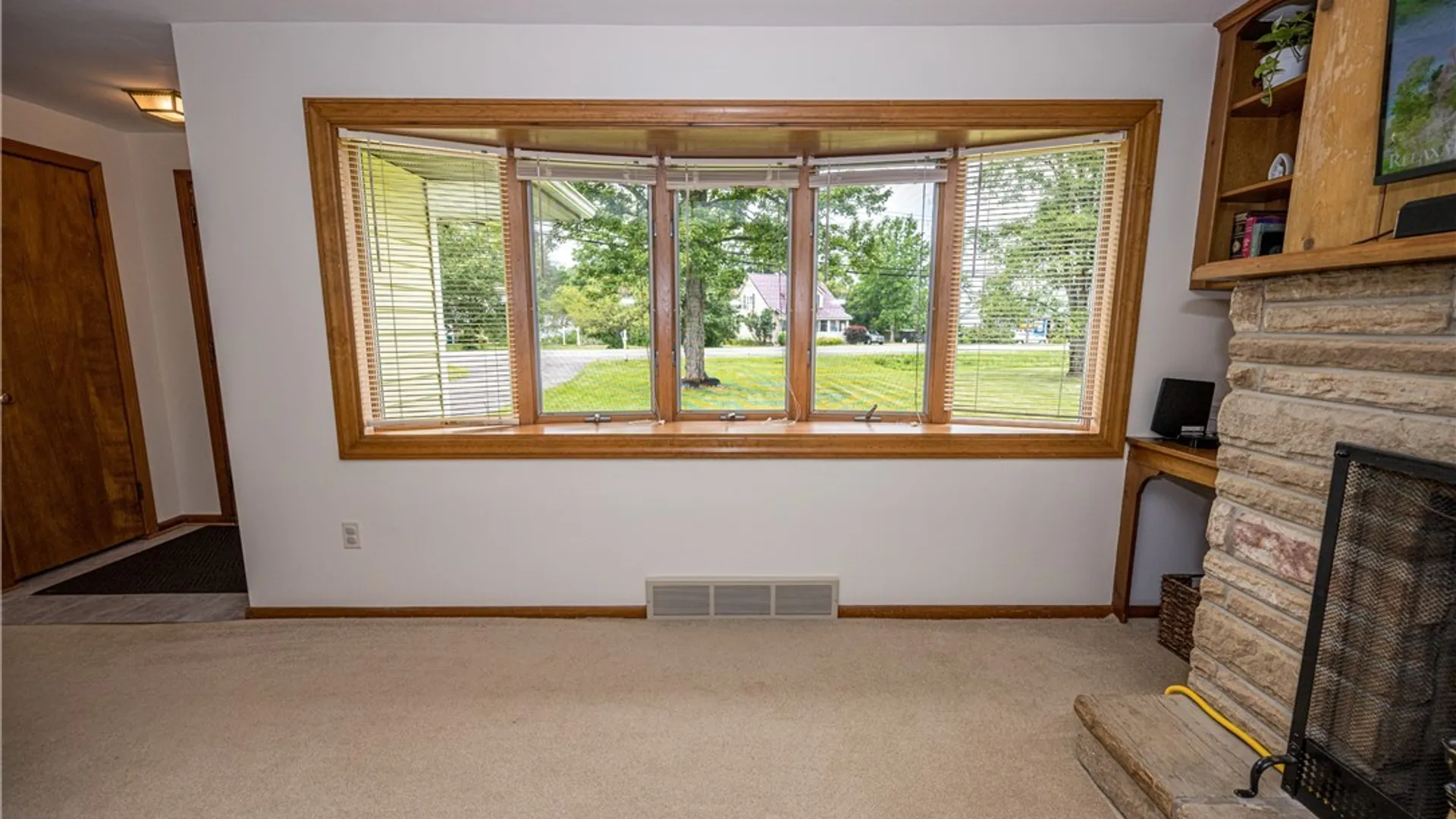 Property at 7093 Boston State Road, Boston, NY 14075 9
