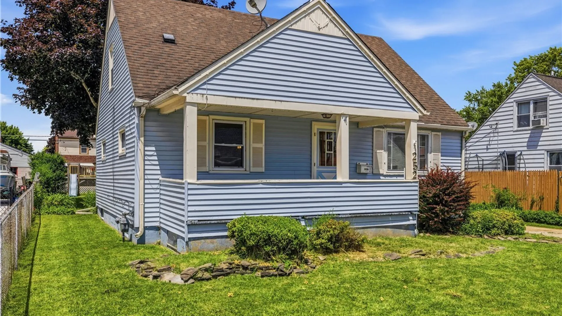 Property at 252 Edward Street, North Tonawanda, NY 14120 2