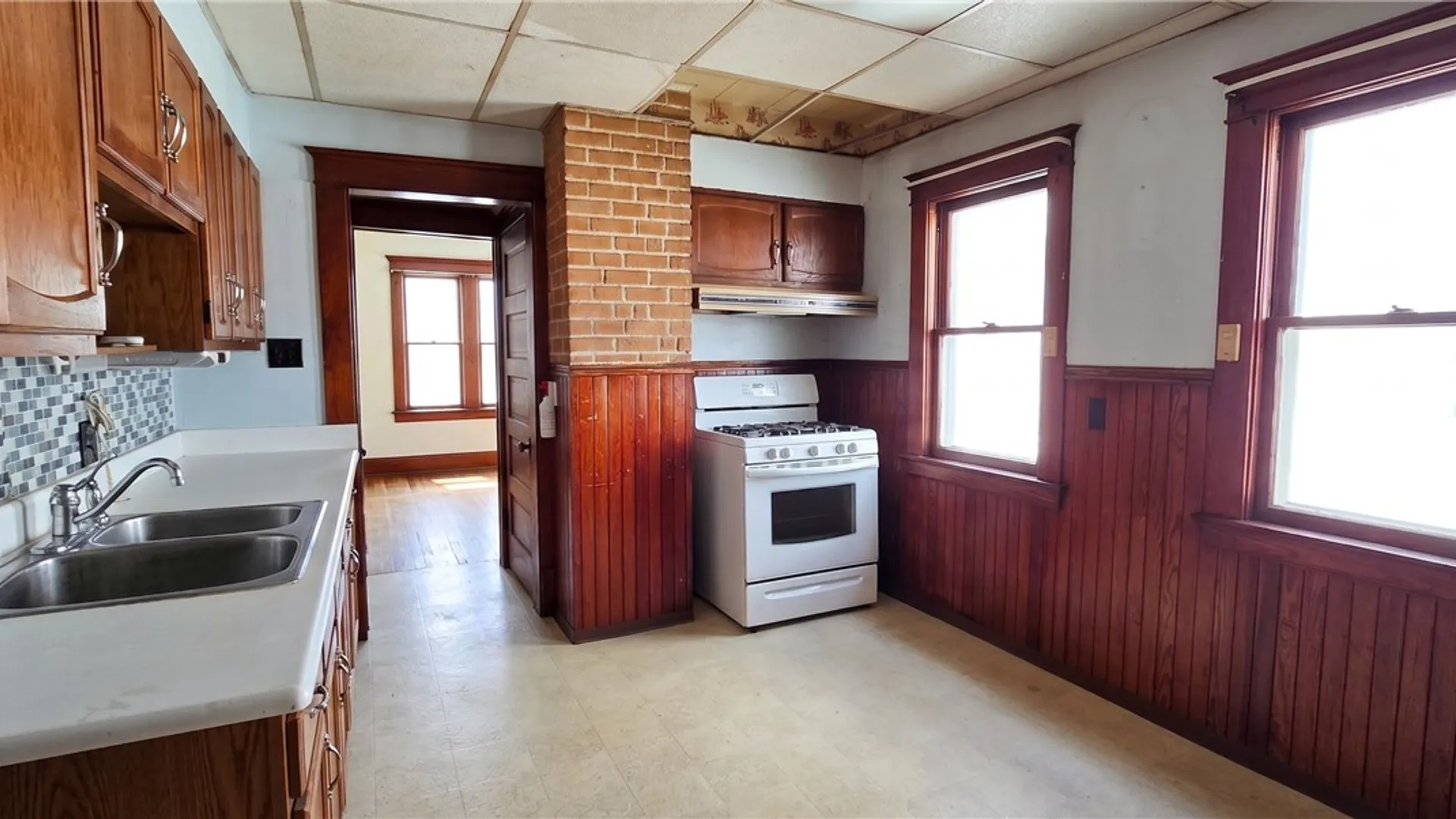 Property at 203 78th Street, Niagara Falls, NY 14304 10
