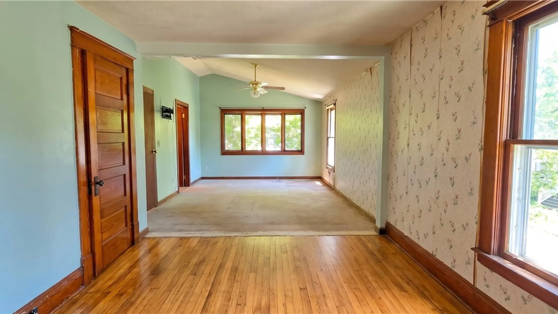 Property at 203 78th Street, Niagara Falls, NY 14304 20