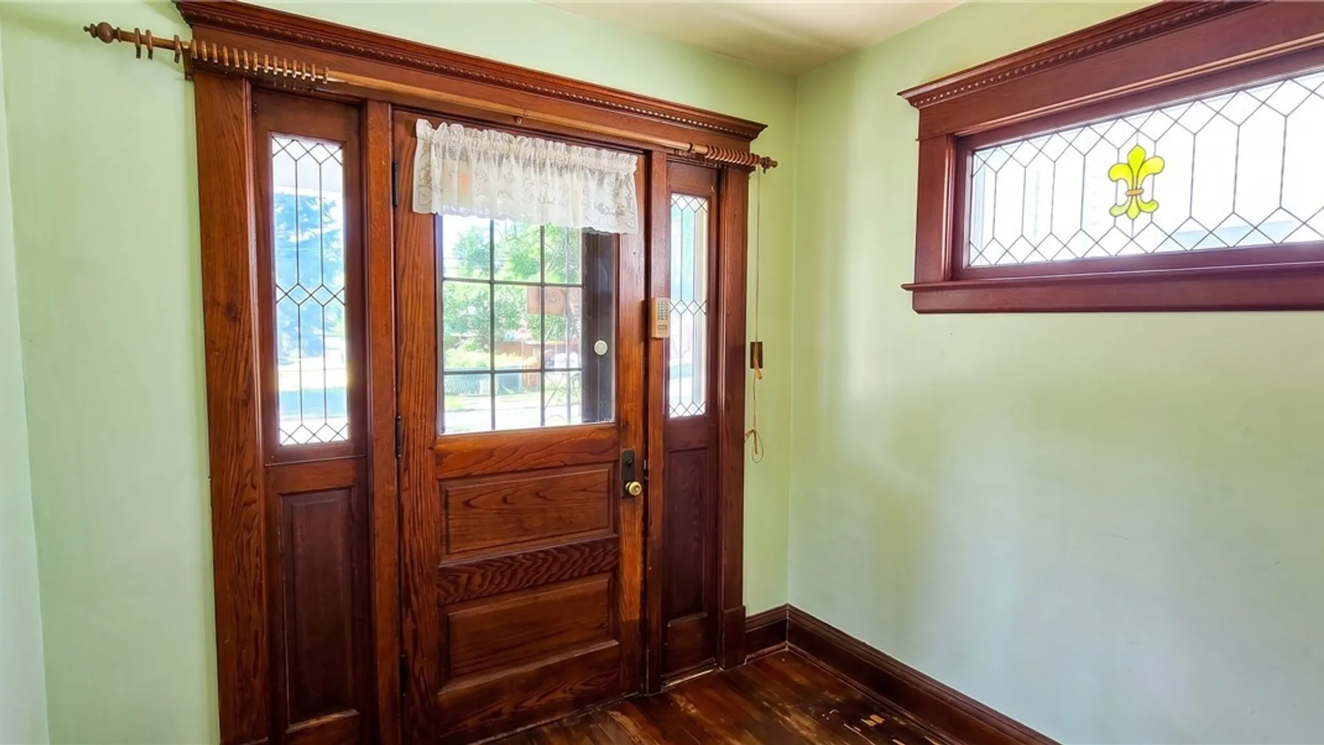 Property at 203 78th Street, Niagara Falls, NY 14304 3