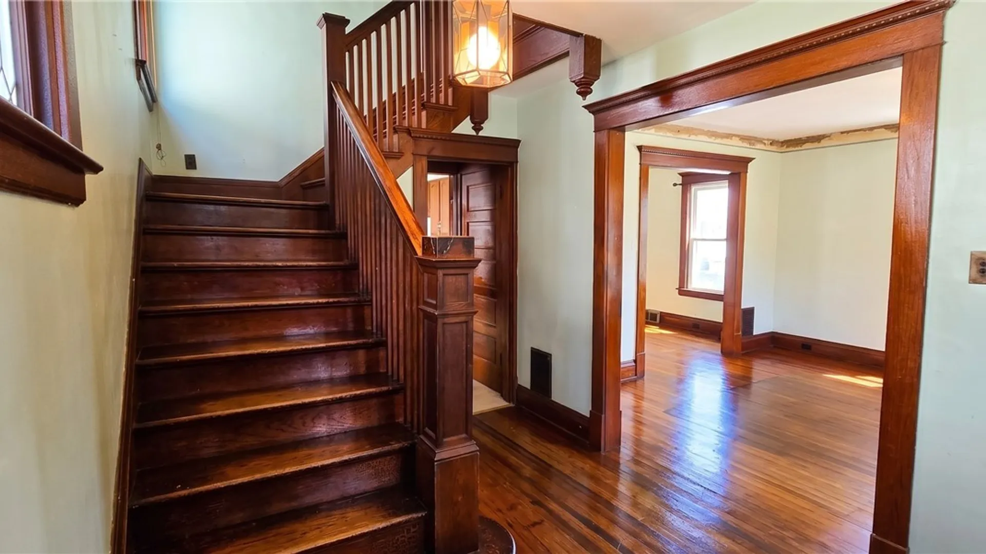 Property at 203 78th Street, Niagara Falls, NY 14304 5