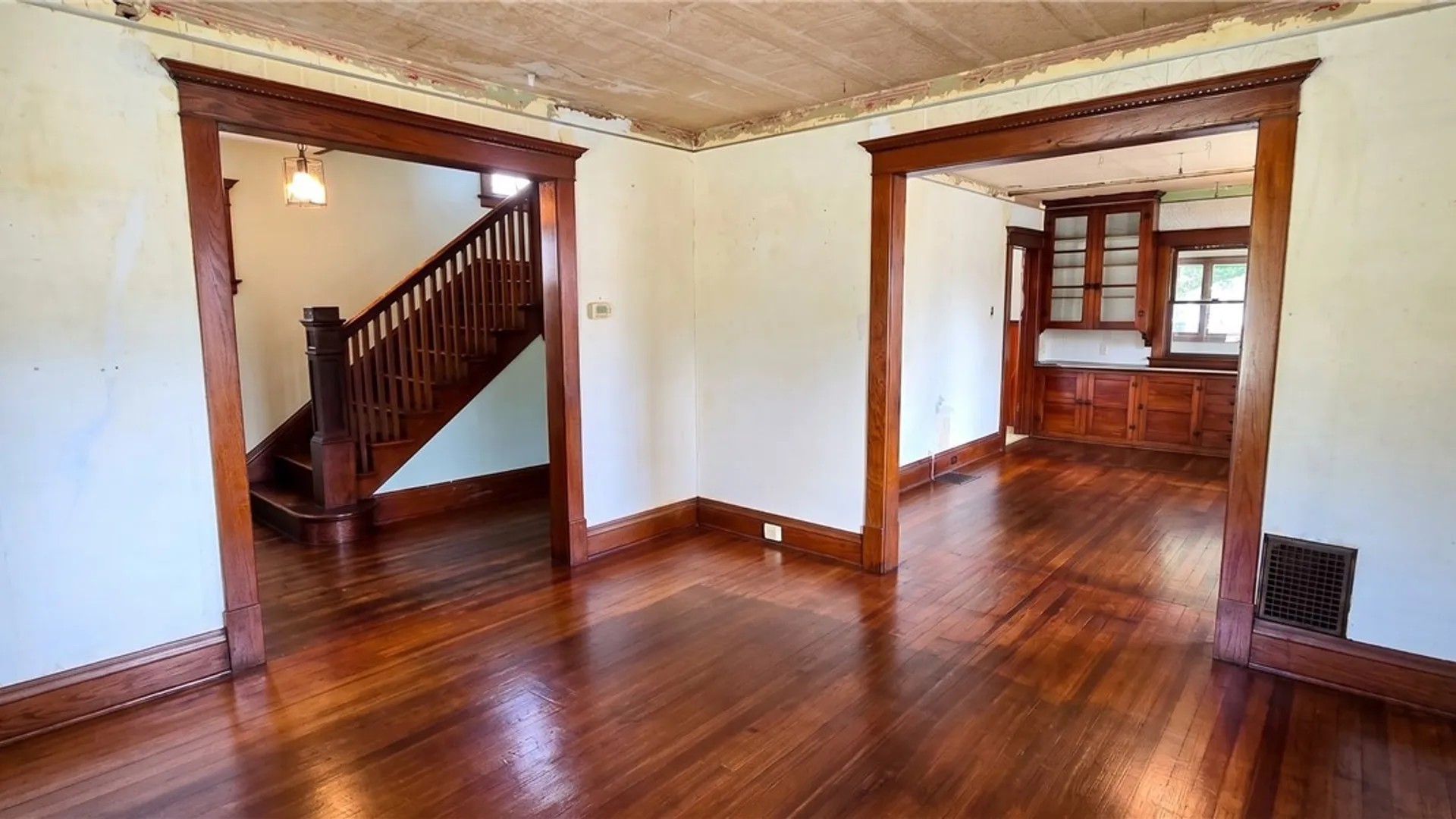 Property at 203 78th Street, Niagara Falls, NY 14304 7