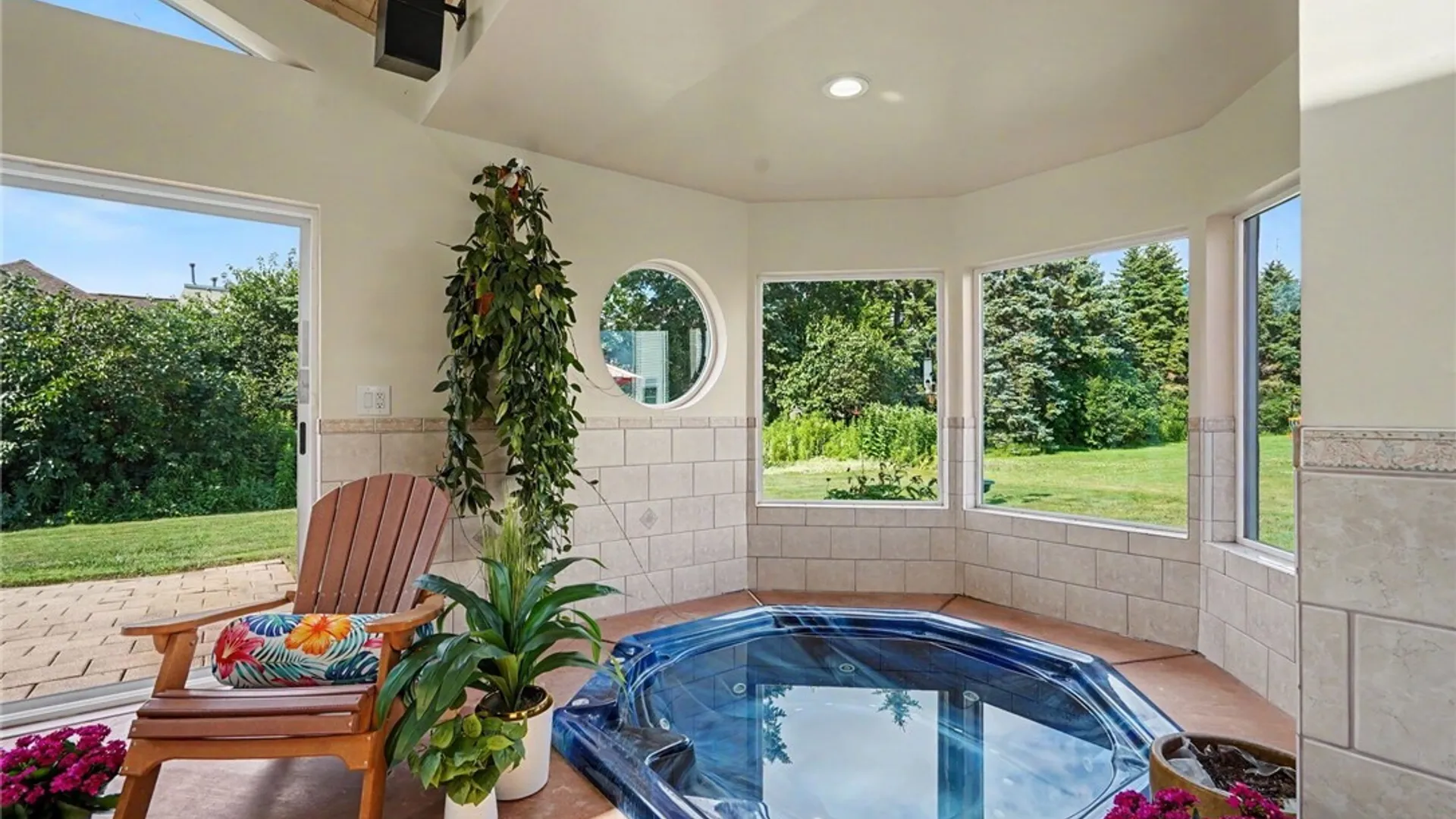 Property at 5485 Country Club Lane, Hamburg, NY 14075 14