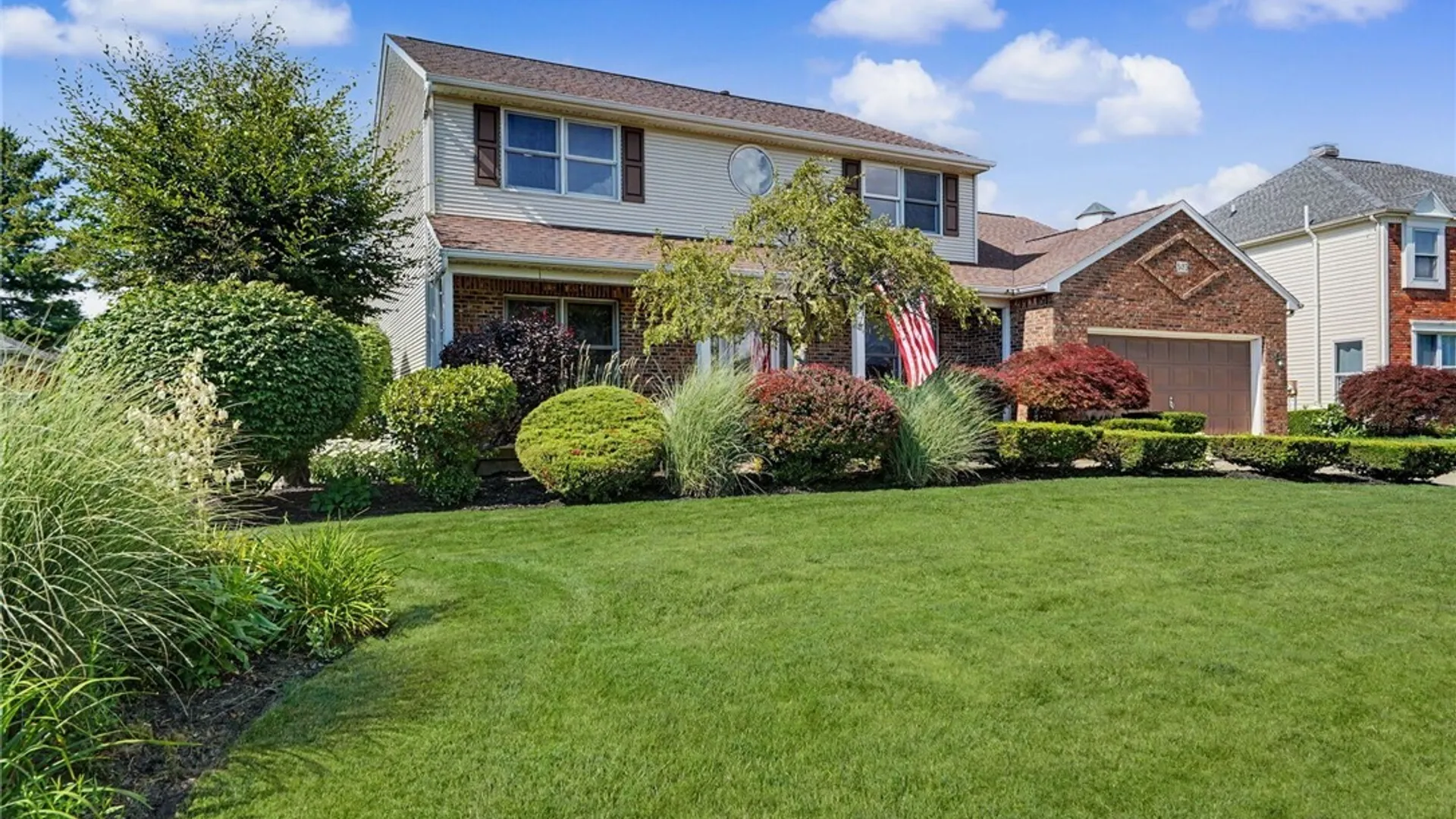 Property at 5485 Country Club Lane, Hamburg, NY 14075 4