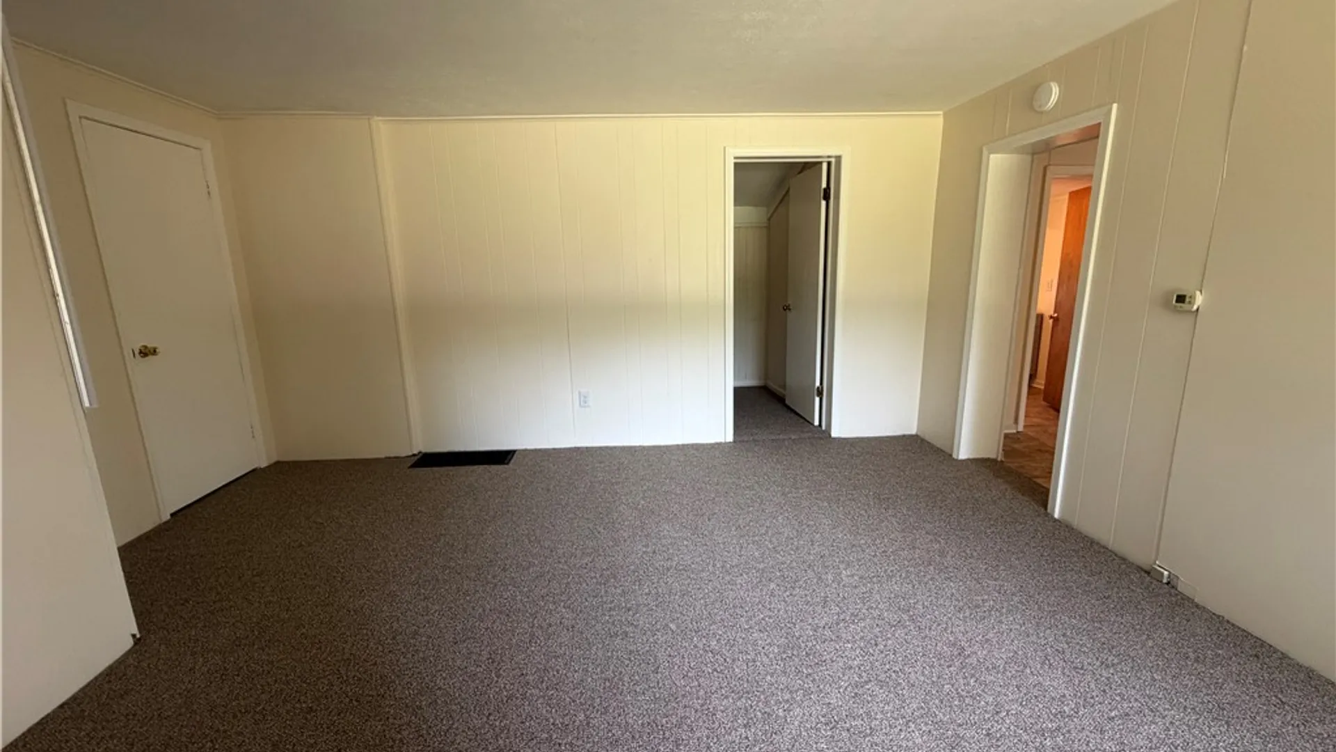 Property at 1846 Ridge Road, Webster, NY 14580 7