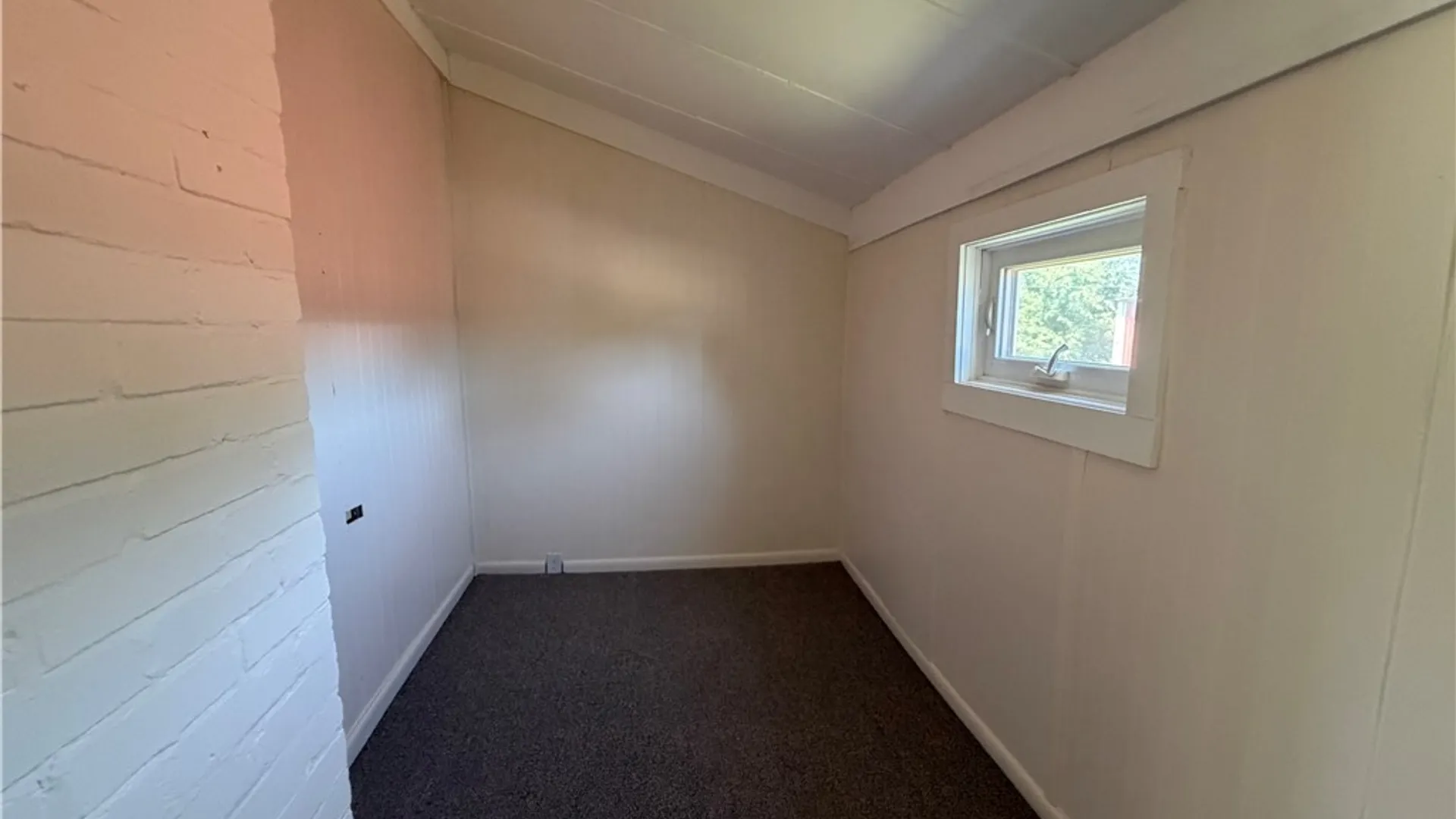 Property at 1846 Ridge Road, Webster, NY 14580 8