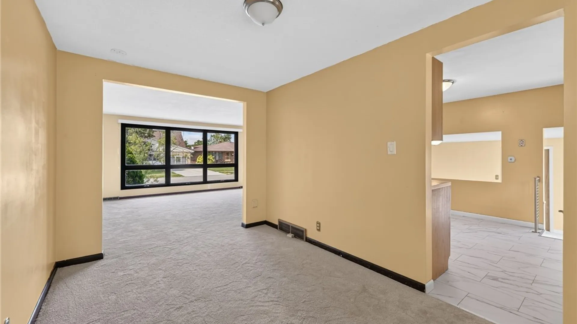 Property at 75 Fairoaks Lane, Cheektowaga, NY 14227 11