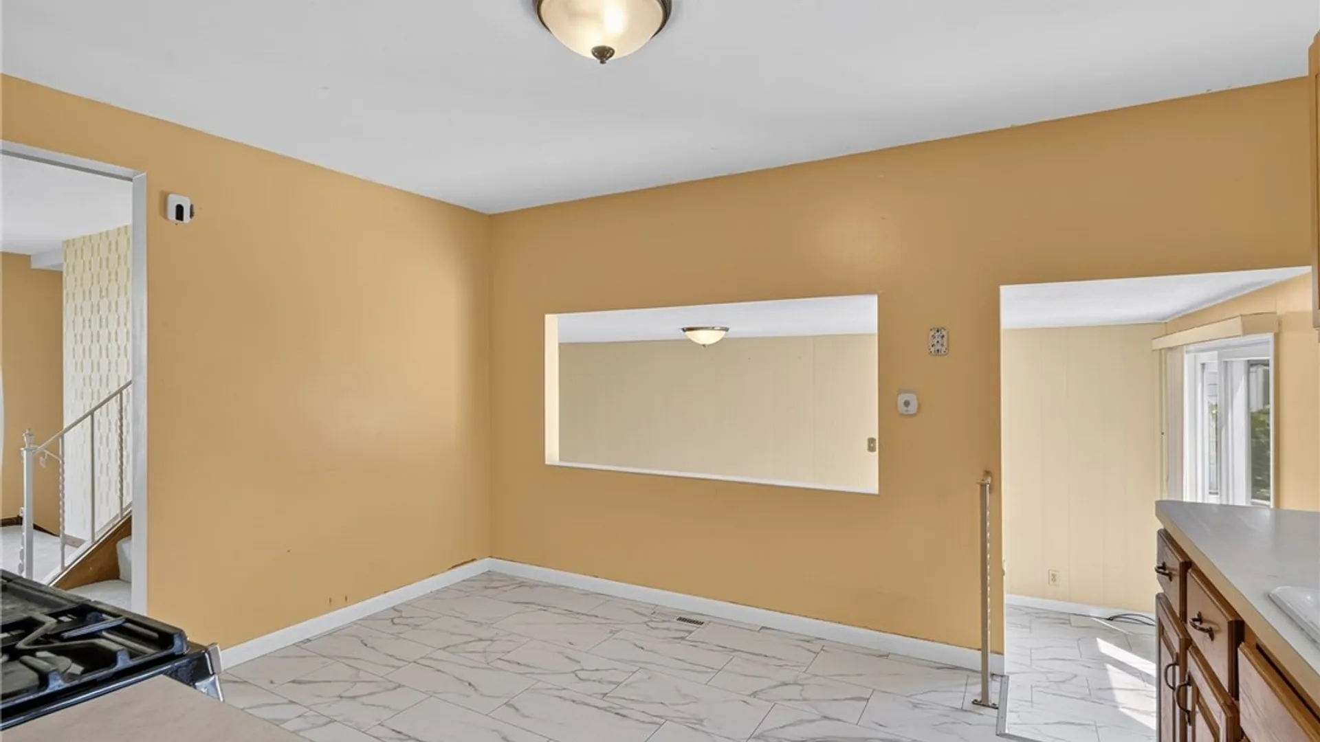 Property at 75 Fairoaks Lane, Cheektowaga, NY 14227 20