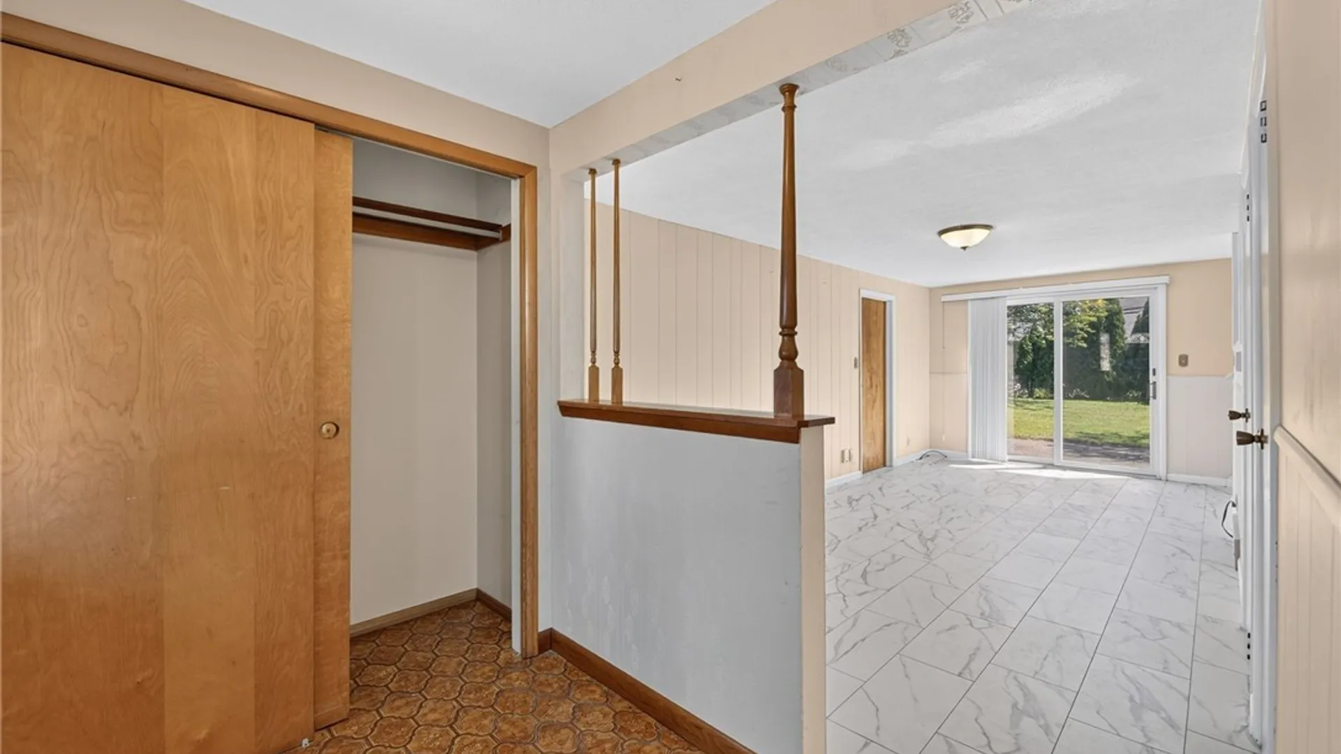 Property at 75 Fairoaks Lane, Cheektowaga, NY 14227 24