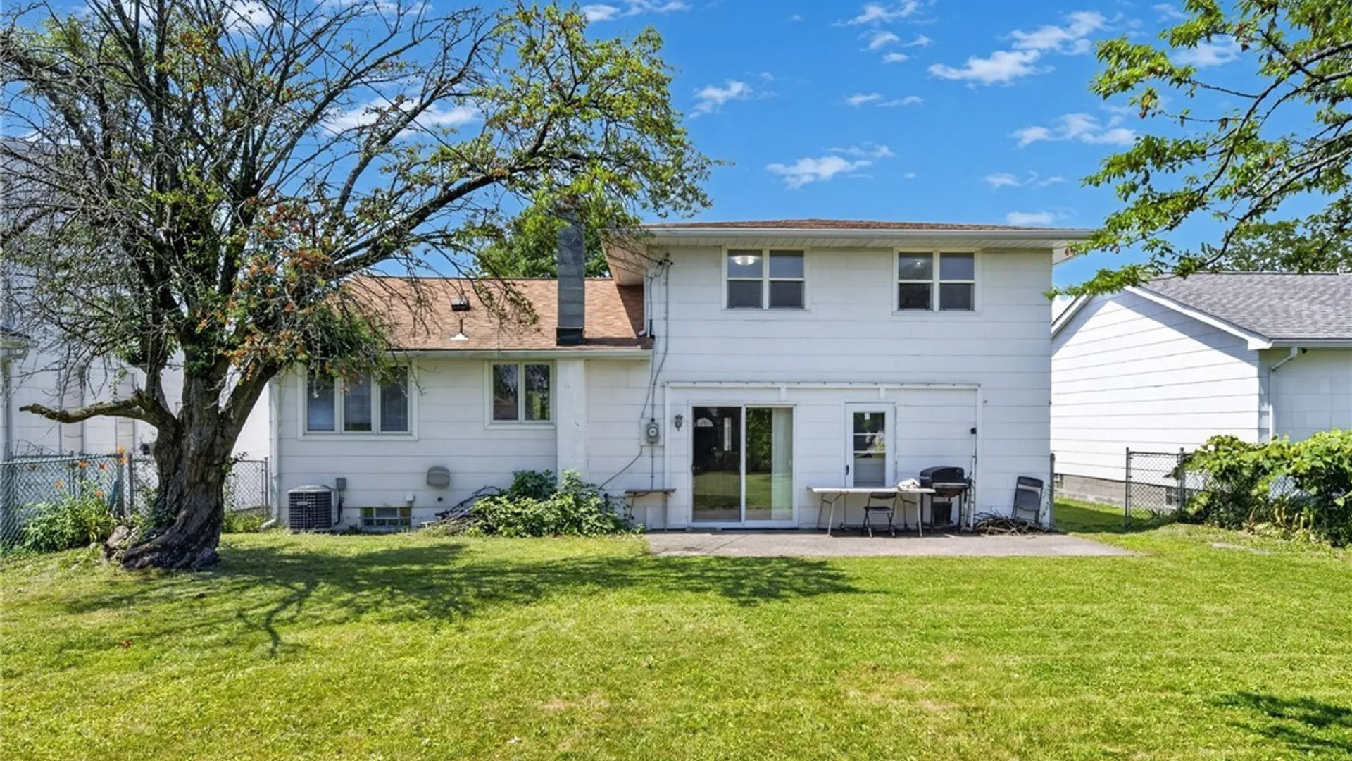 Property at 75 Fairoaks Lane, Cheektowaga, NY 14227 50