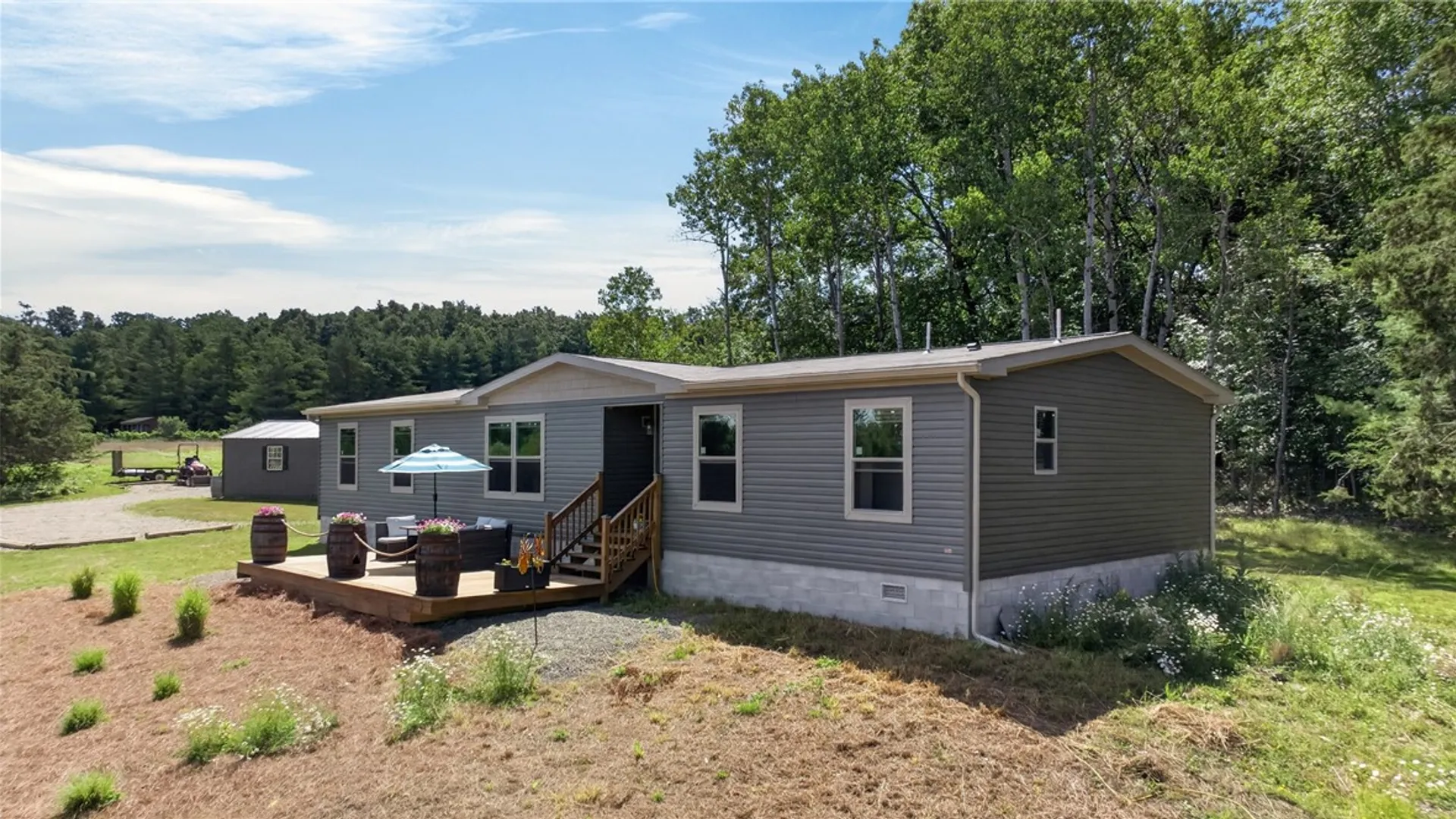 Property at 9286 Keuka Highland Dr, Wayne, NY 14840 2