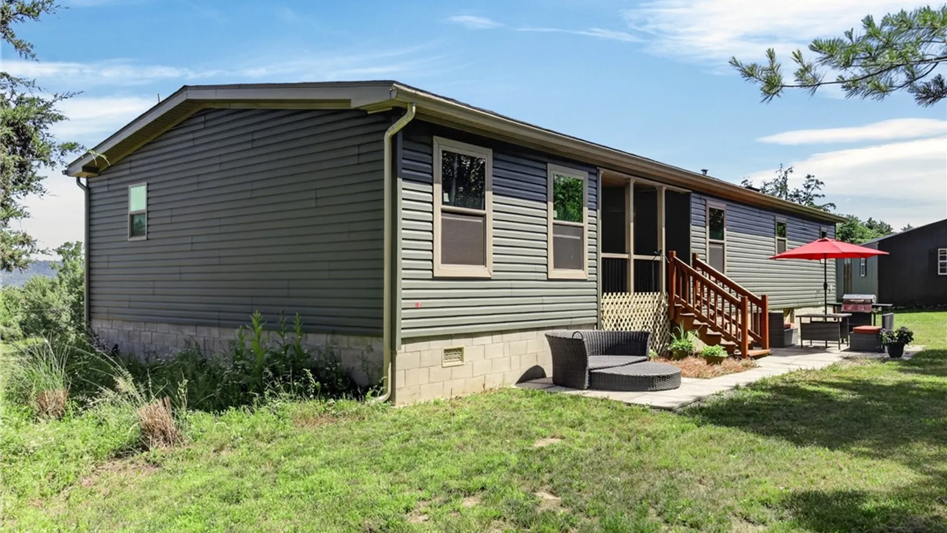 Property at 9286 Keuka Highland Dr, Wayne, NY 14840 8
