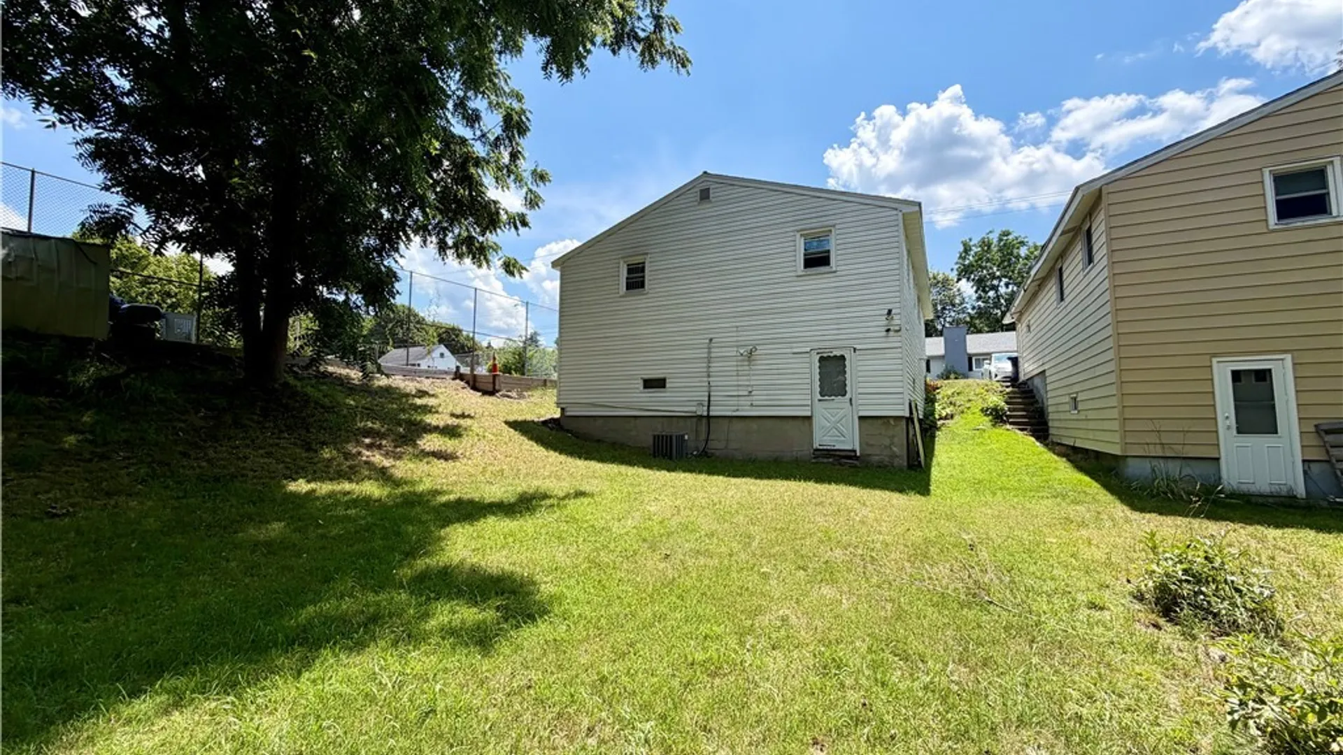 Property at 271 Mountainview Avenue, Syracuse, NY 13224 2